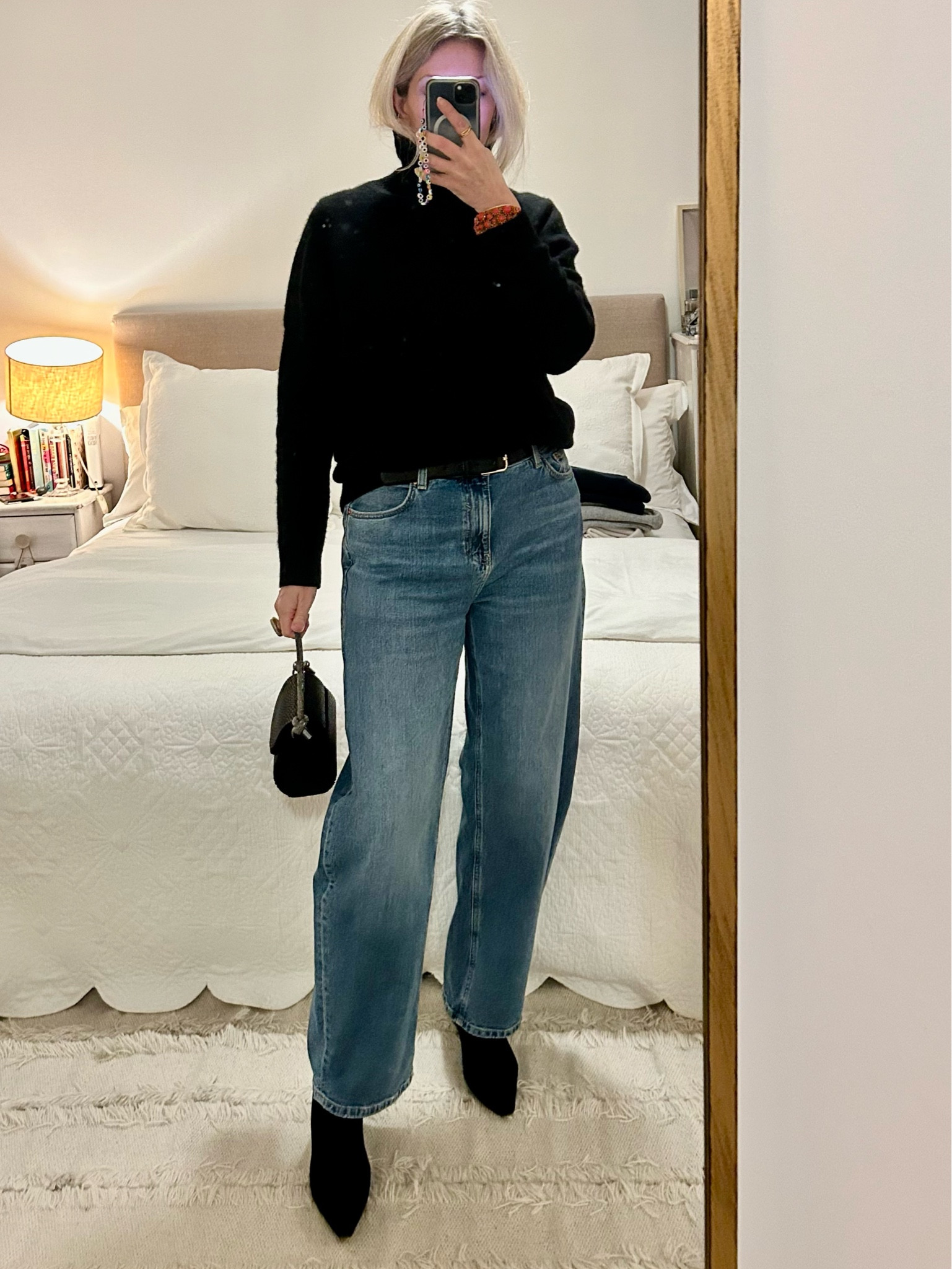 Jeans, barrel leg, horseshoe, balloon style, heels and a coy knit jumper 

#LTKFashionMonth #LTKwinter #LTKuk