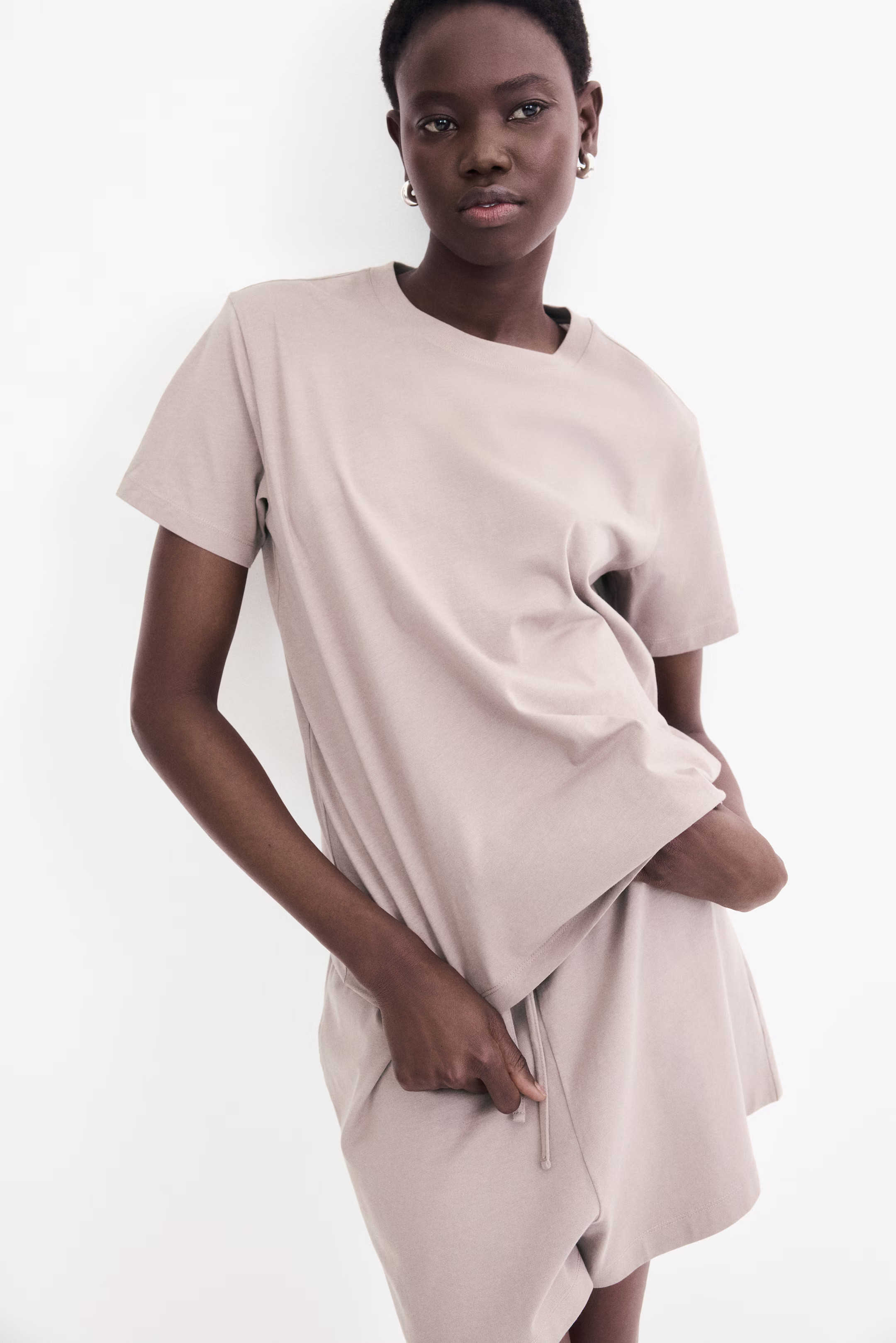 2-pack T-Shirts - Beige/black - Ladies | H&M US | H&M (US + CA)