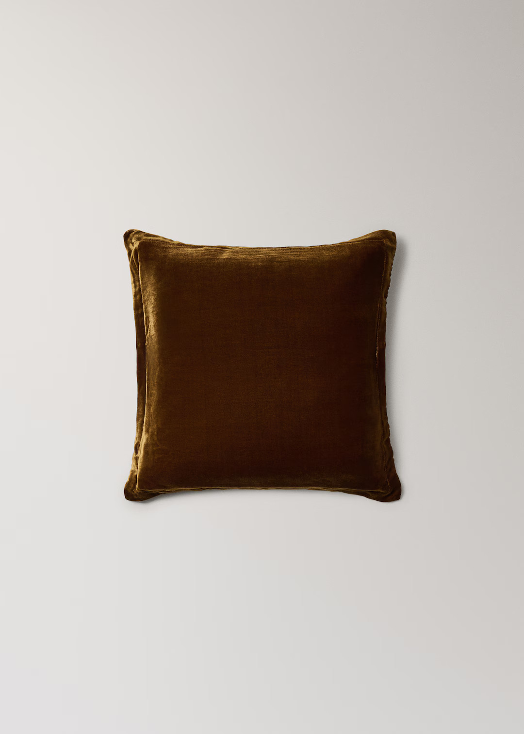 Silk velvet cushion cover 45x45 cm | Mango (US/MX/AU)
