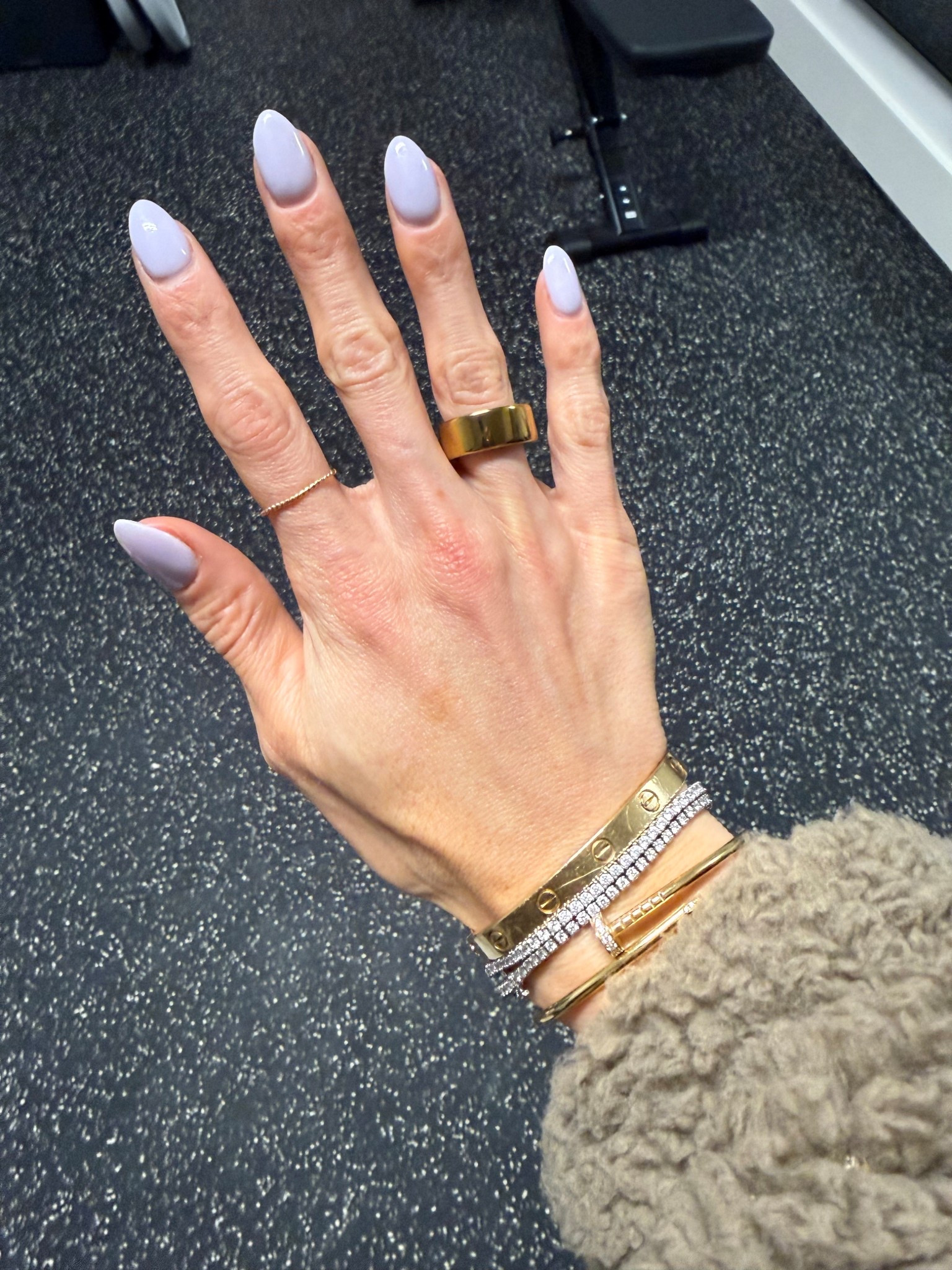 Linking my new gold Oura ring I got in size 4 gift idea 

#LTKFindsUnder100 #LTKGiftGuide