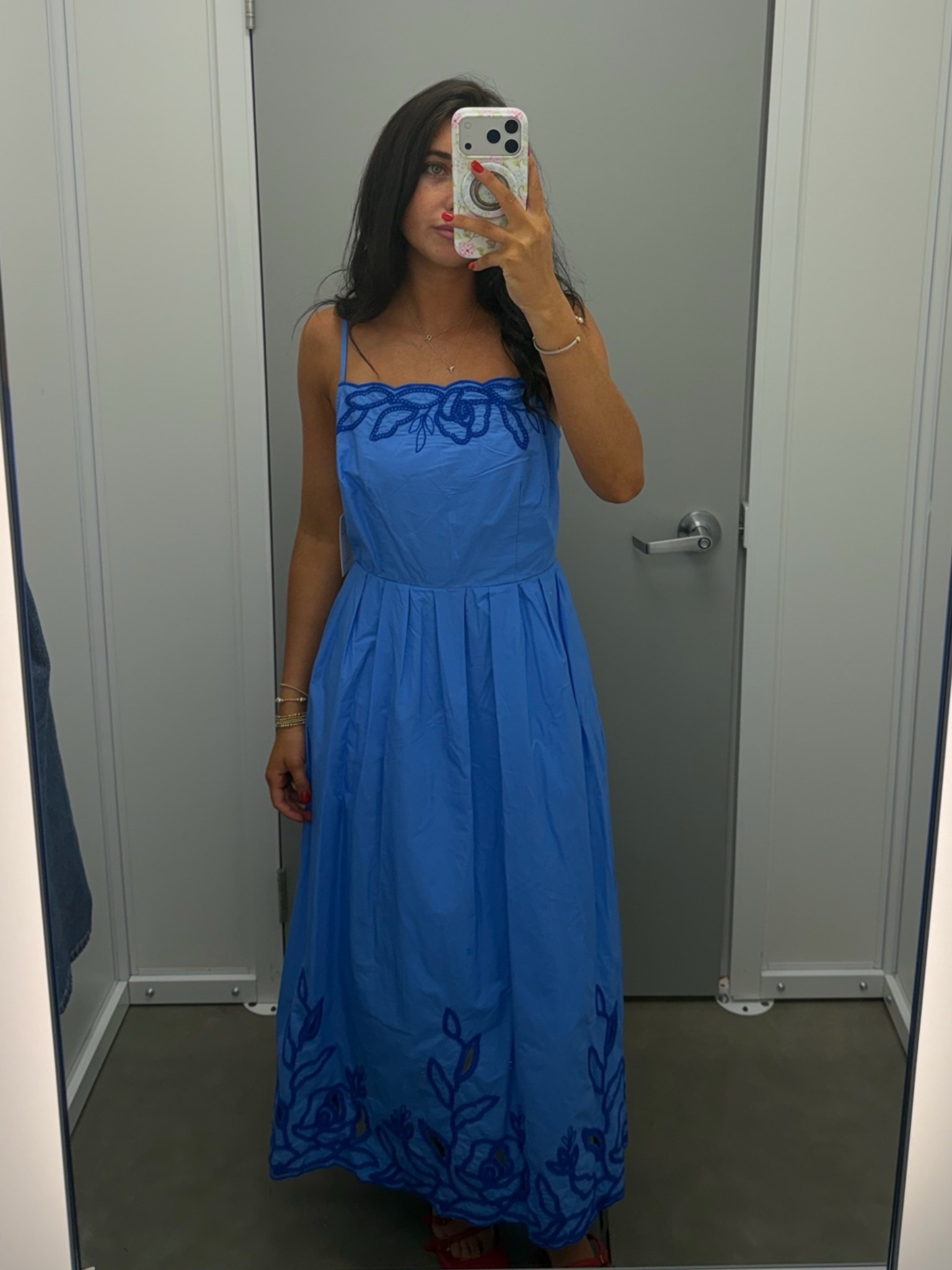 A little big but still a gorgeous blue dress

#LTKU #LTKgrwm #LTKootd