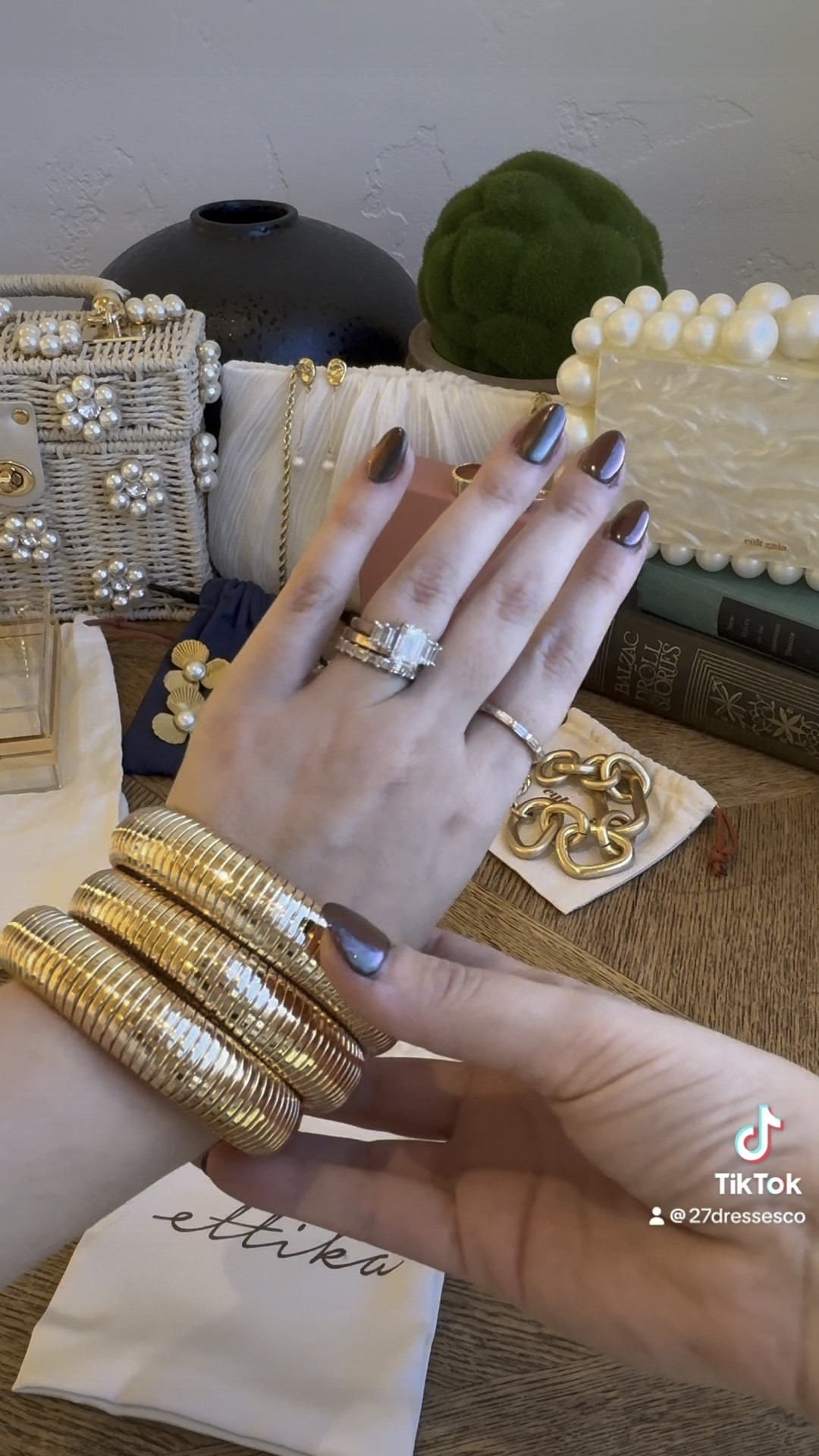 Our newest favorite bracelet set to elevate your stack 

#LTKFindsUnder50 #LTKStyleTip #LTKVideo