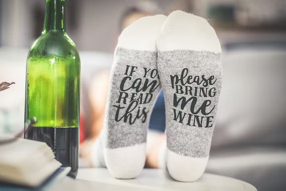 If you can read this bring me wine, gift for her, Socks with sayings, womens socks, funny socks | Etsy (US)