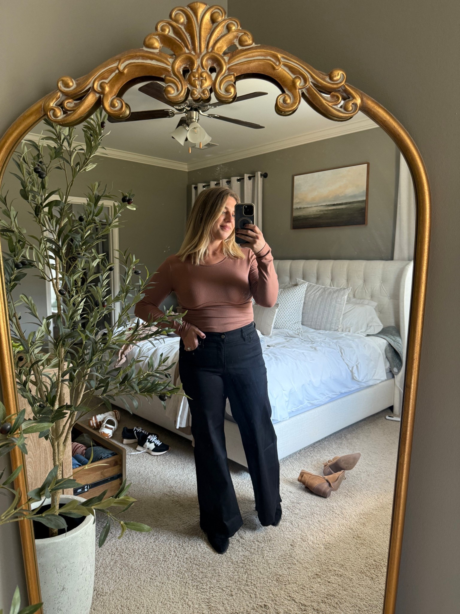 Brown bodysuit
Ribbed bodysuit
Mocha bodysuit
Black wide leg denimm

#LTKootd #LTKgrwm #LTKMidsize