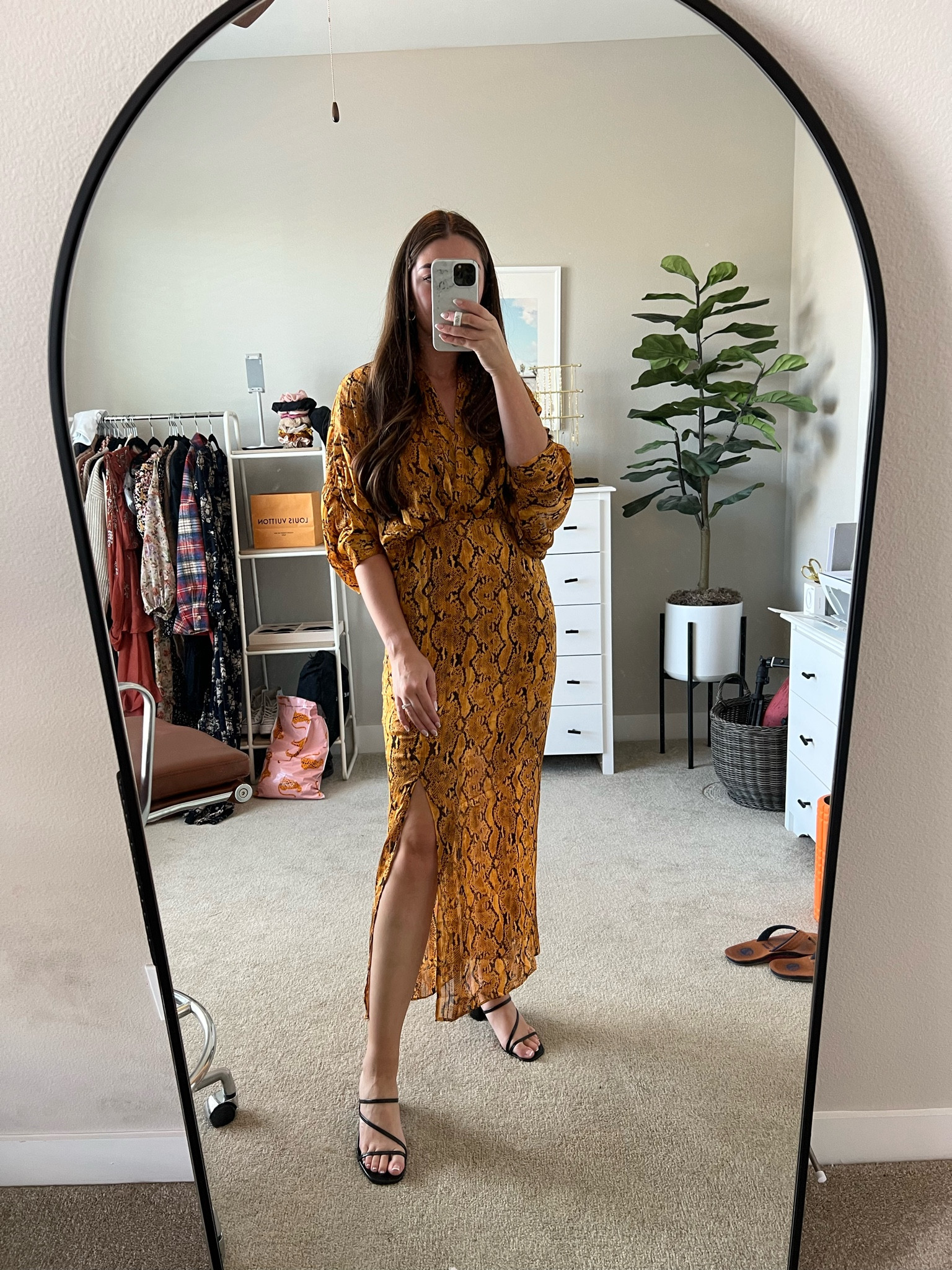 True size medium in dress. 20% off with code BLFALL20 

#LTKunder100 #LTKstyletip #LTKsalealert