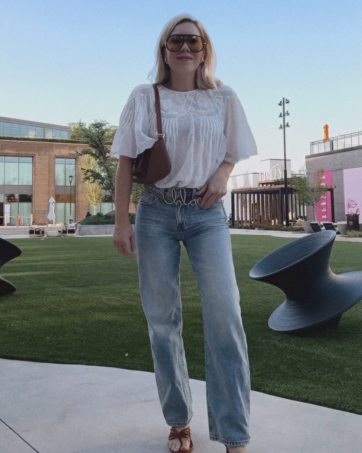 These are my favorite barrel jeans 
Jeans
White top
Lace top


#LTKSeasonal #LTKdayinmylife

#LTKootd #LTKgrwm #LTKdayinmylife
