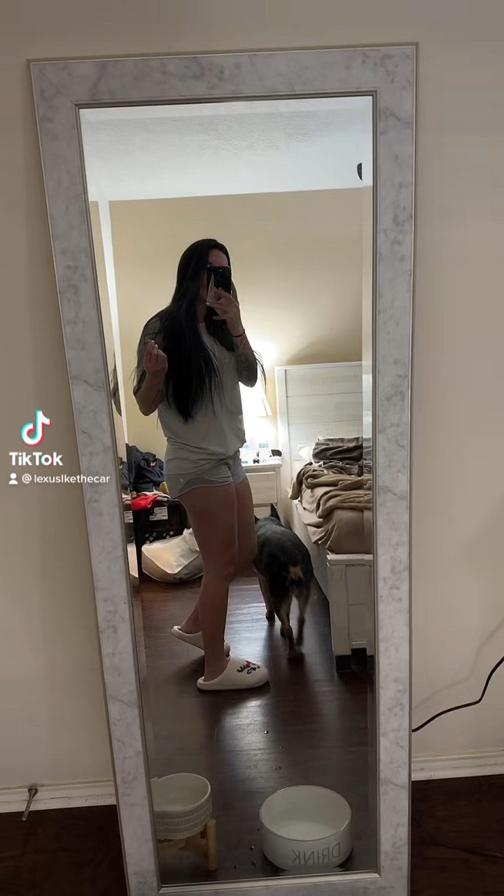 Wearing a size 4 in the joggers, size 6 in the top, shoes tts. Blazers in the video are sold out but I linked some of my other favs. Jacket is sold out  

#LTKstyletip #LTKworkwear #LTKfit