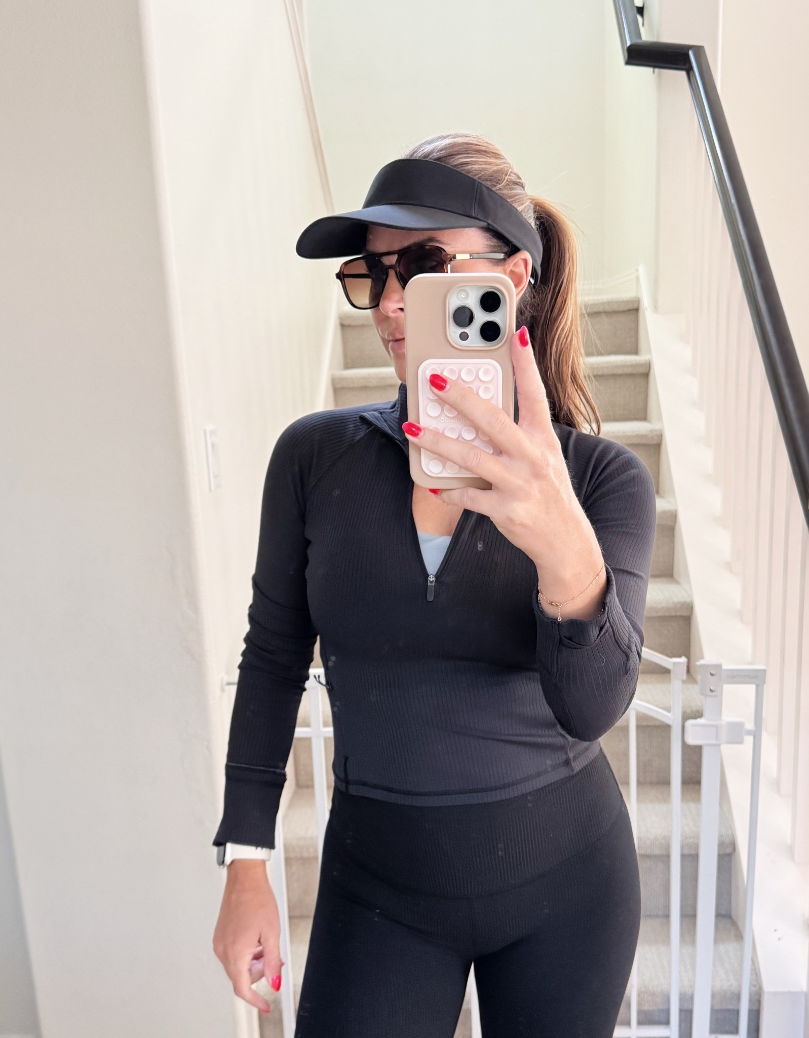 Hot Mom walk outfit! 

#LTKOver40 #LTKActive #LTKFindsUnder100