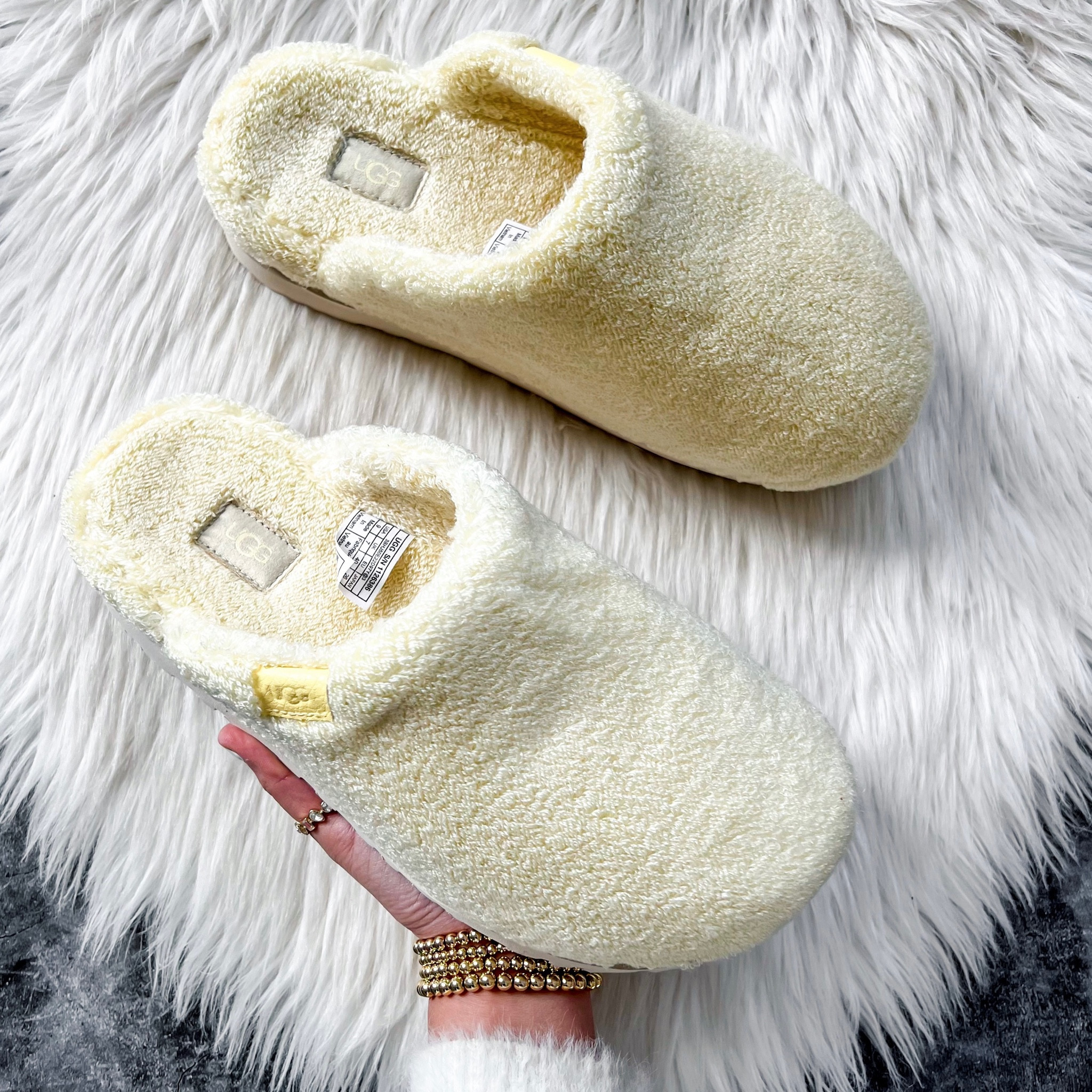 Ugg Fuzz Sugar Terry Slide Slippers 

#LTKHoliday #LTKGiftGuide