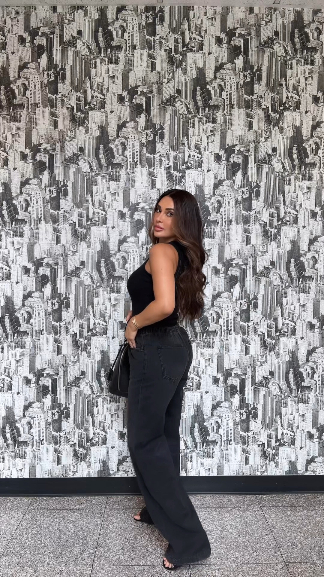 outfit of the day 🖤

#LTKShoeCrush #LTKStyleTip #LTKItBag