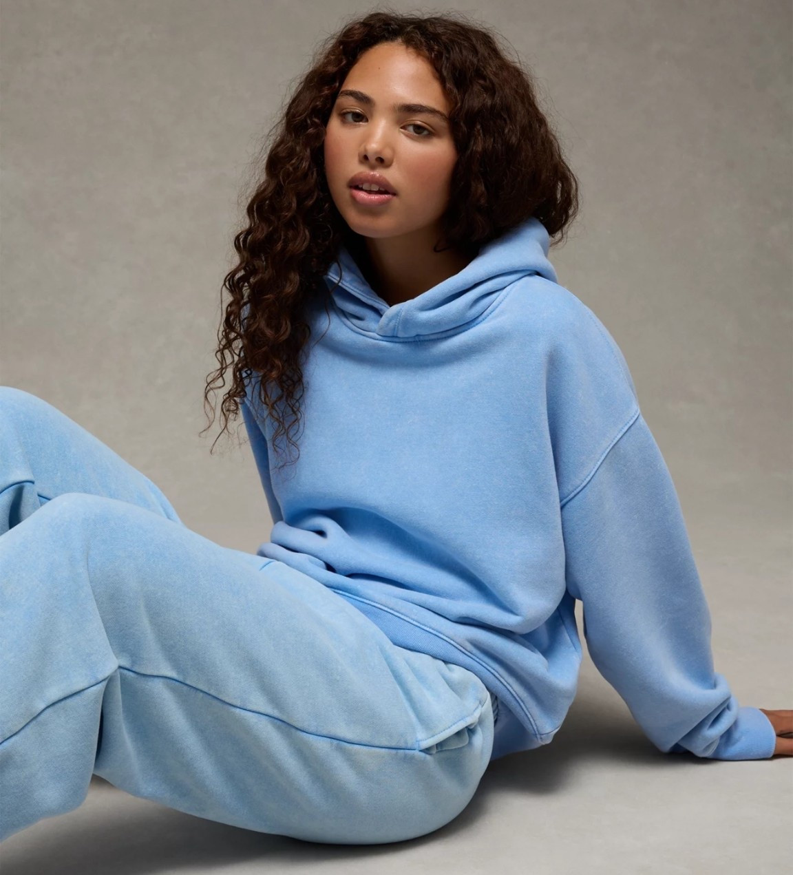 American Eagle everyday luxe hoodie 

#LTKStyleTip #LTKActive #LTKSeasonal