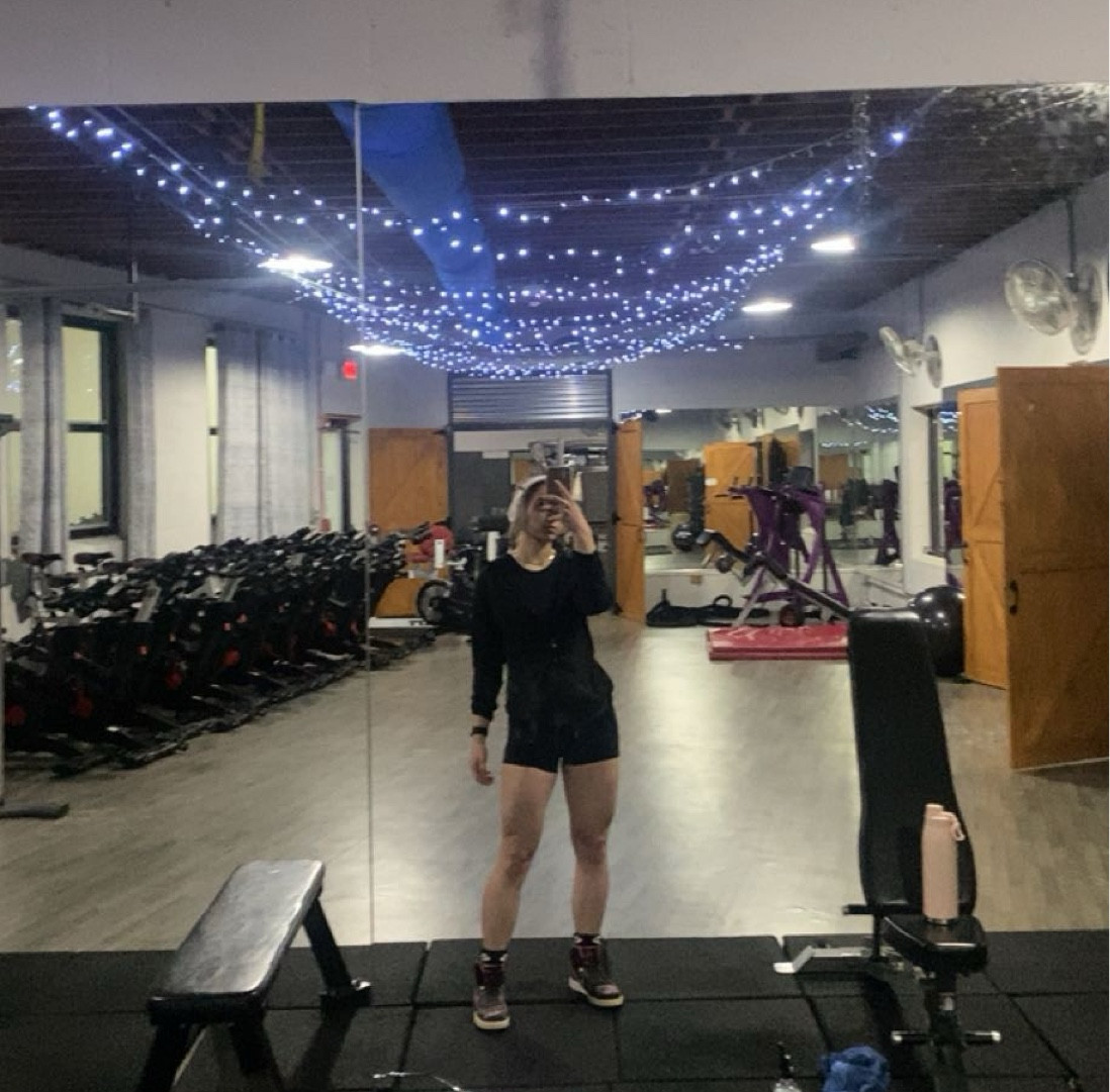 A sleek black gym outfit featuring some Nike Jordan’s 😋

Black shorts with a black tank + black zip up with my rose gold light pink beats over the ear headphones and black Jordan’s 

#LTKFitness #LTKActive