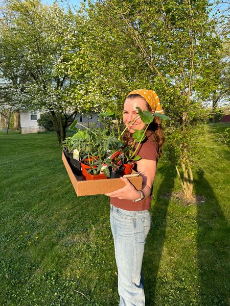 Spring time gardening outfit tee shirt scarf and jeans 