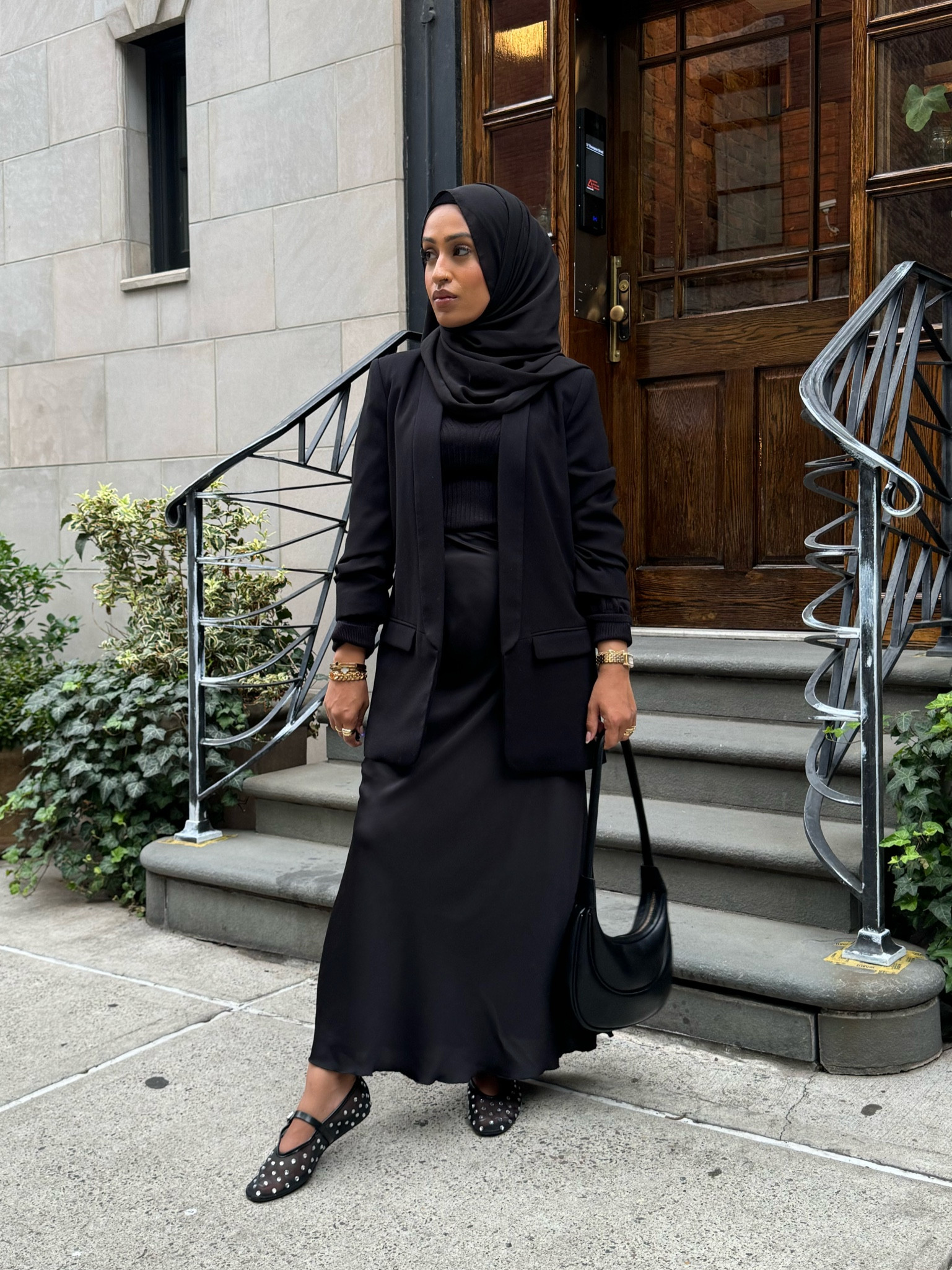 Back to black 🖤

#LTKmodest #LTKautumn #LTKworkwear