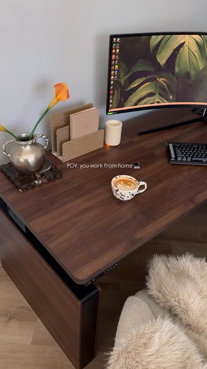 feeling so grateful lately ☕️

#workfromhome #desksetup #homeoffice #cozyhome #wfh

#LTKSeasonal #LTKU #LTKdayinmylife