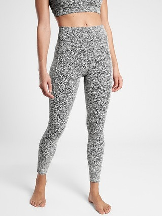 Salutation Stash Pocket II Textured 7/8 Tight | Athleta