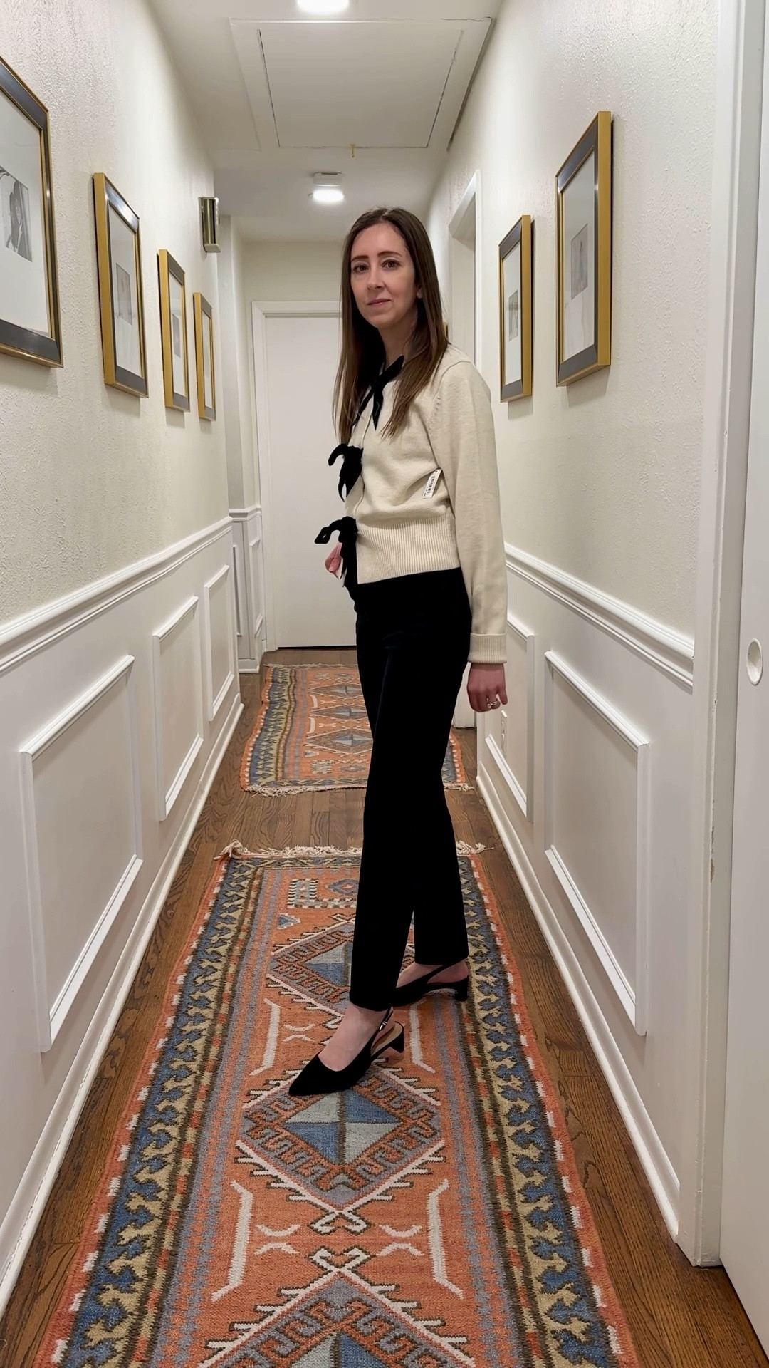 🖤🖤🖤

**I went up 1 size in the jeans.

#LTKFindsUnder50 #LTKOver40 #LTKHoliday