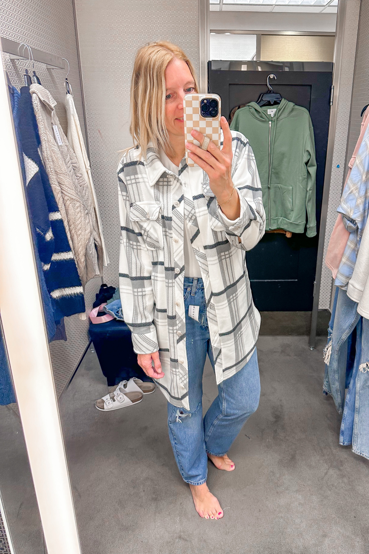 This fleece jacket would be a great layering piece for the fall! I’m wearing a medium, tts. 



#LTKFind #LTKxNSale #LTKstyletip