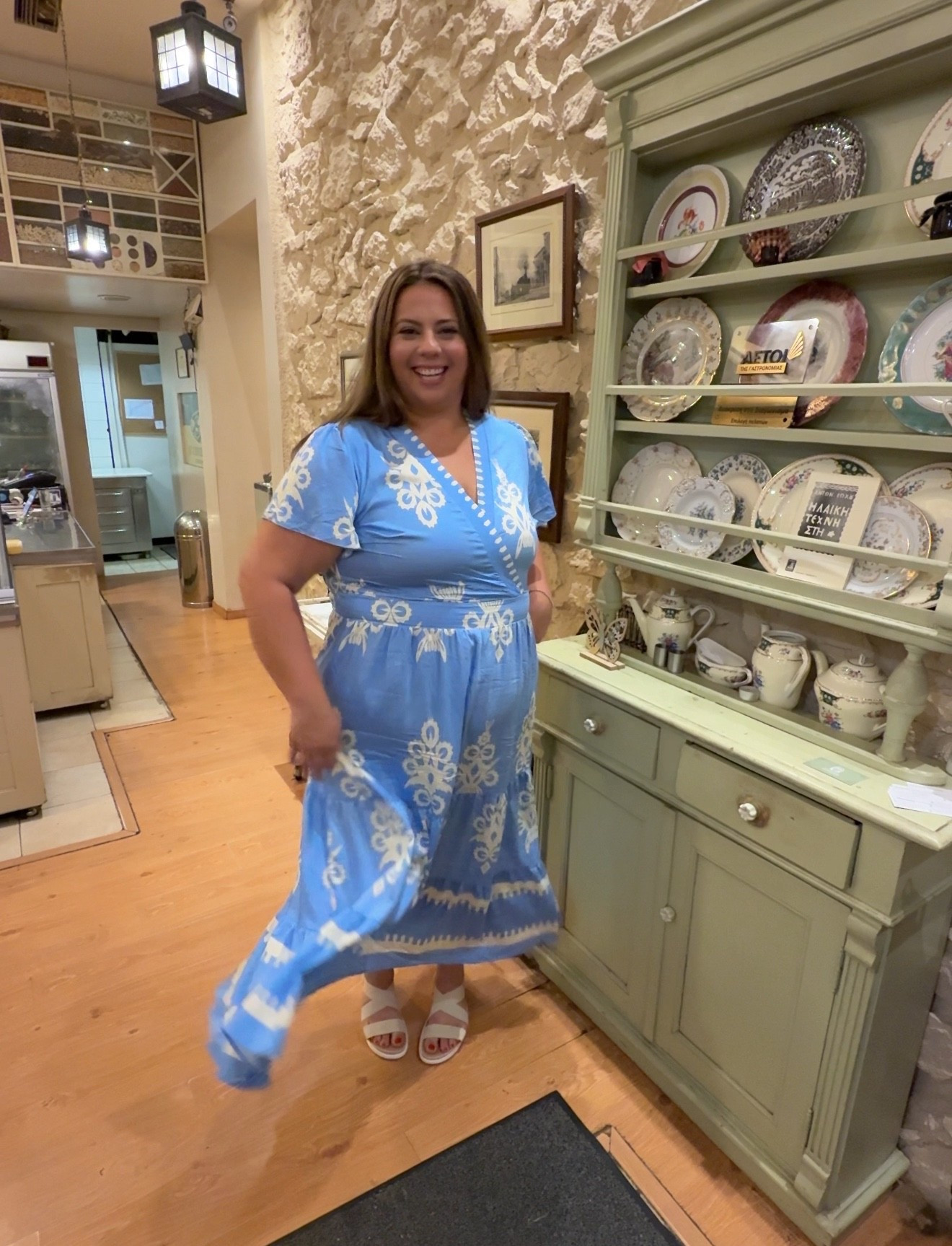 Welcome dinner in Greece! Wearing xxl as a 20 in the dress 

#LTKFindsUnder50 #LTKPlusSize