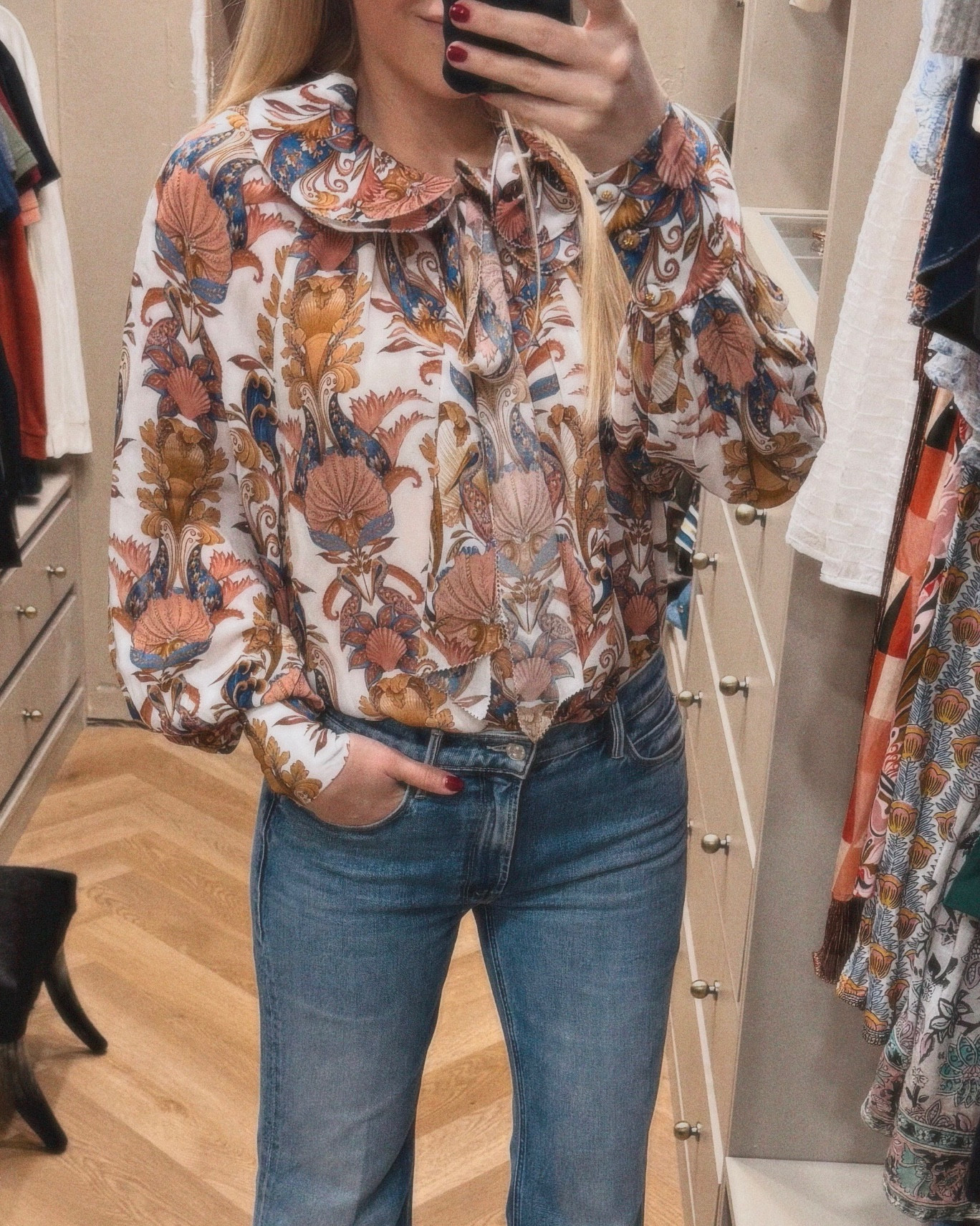 Spring outfit 
**JEANS RUN SMALL BUT HAVE A LITTLE STRETCH**
I sized down for a more loose fit - they do run on the smaller side 