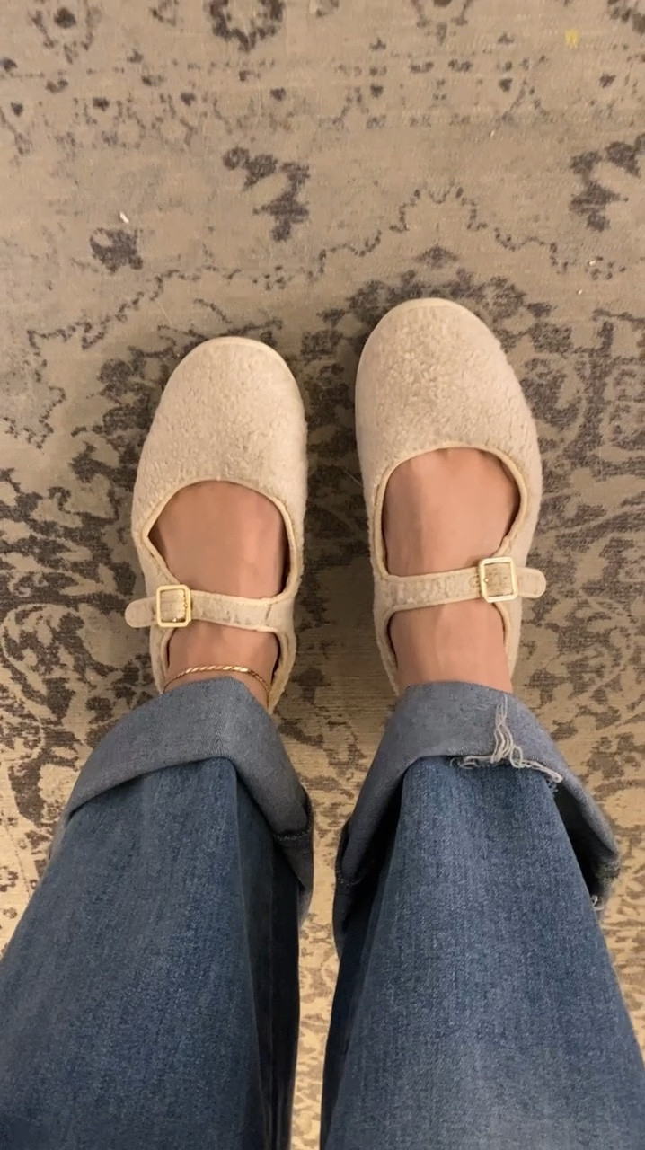 The CUTEST ballet flats for winter. They actually keep my feet so warm and are on sale right now!! Also linking my wide leg jeans and some similar coats to my fur jacket. 

Target find, target shoes, ballet flats, sale alert, winter outfit, baggy jeans 

#LTKFindsUnder50 #LTKShoeCrush #LTKMidsize