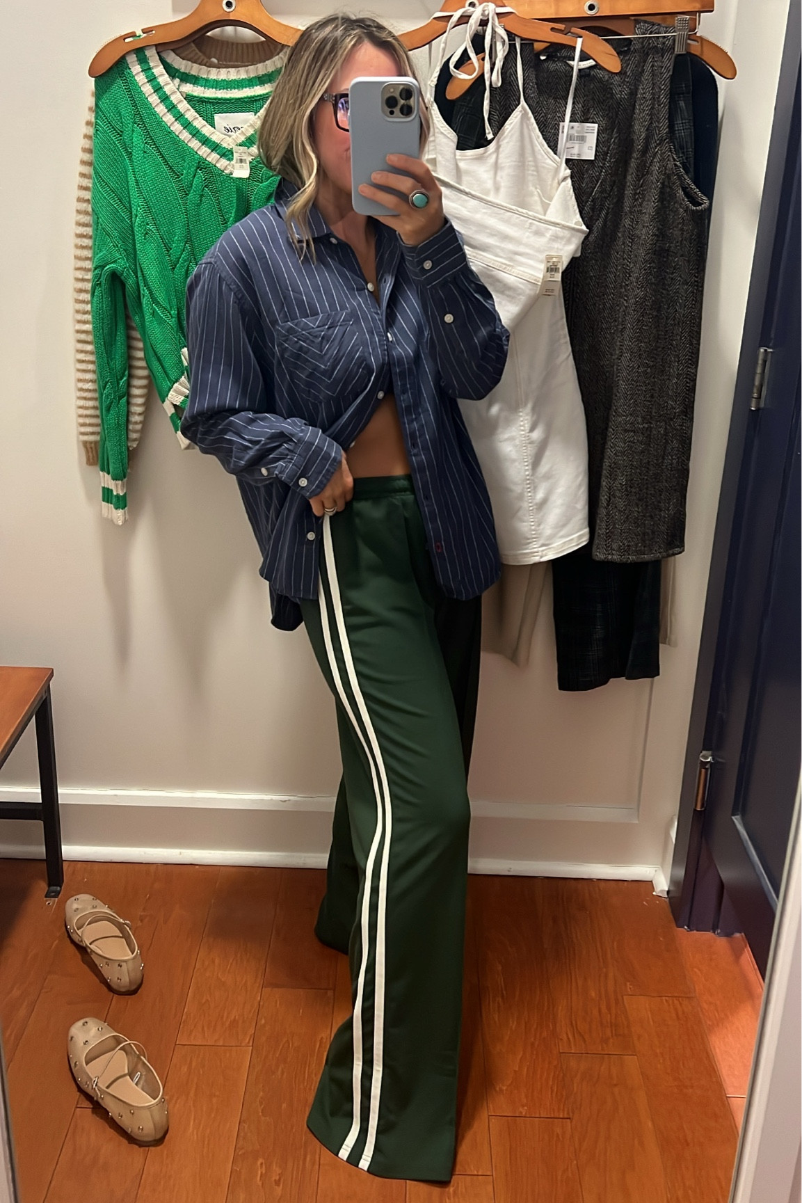#aerie #trackpants

#LTKstyletip #LTKfindsunder50 #LTKsalealert