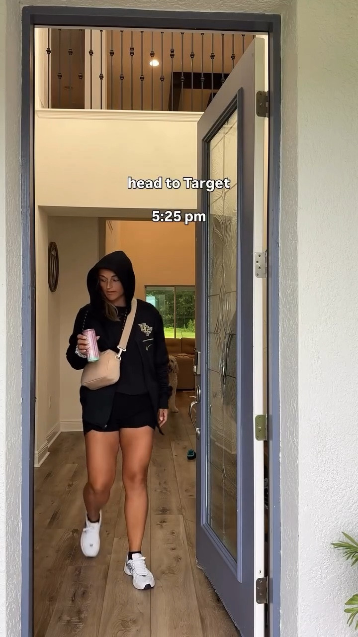 Florida afternoon thunderstorms have been in full force 😅 baseball coaches swear the field will be okay 😂 #baseballmom #boymom #sportsmom #motherhood #vlog #dayinthelife