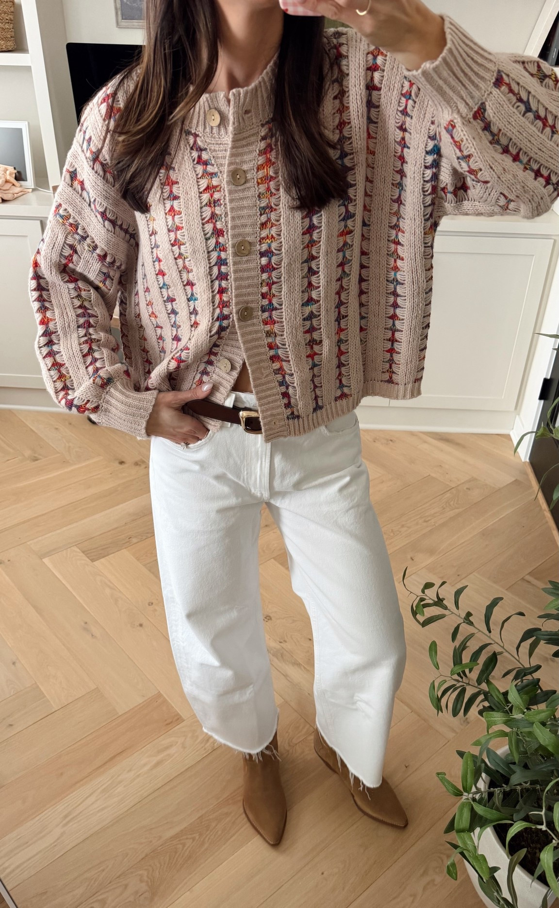 This sweater is one of my best Amazon fashion finds 💘 I got my true size S and it has a relaxed fit.
Jeans: true to size (27) 
Boots: tts, size up if between 



#LTKgrwm #LTKootd #LTKSeasonal