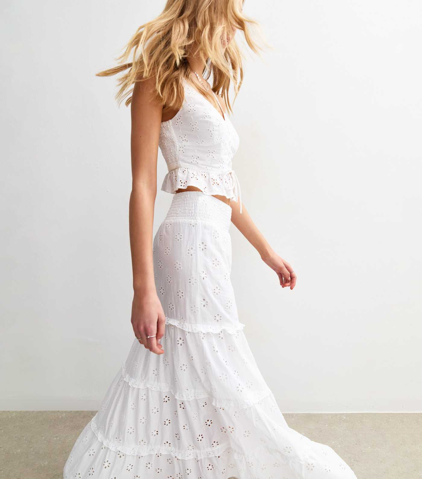 White Broderie Anglaise Tiered Midi Skirt | New Look | New Look (UK)