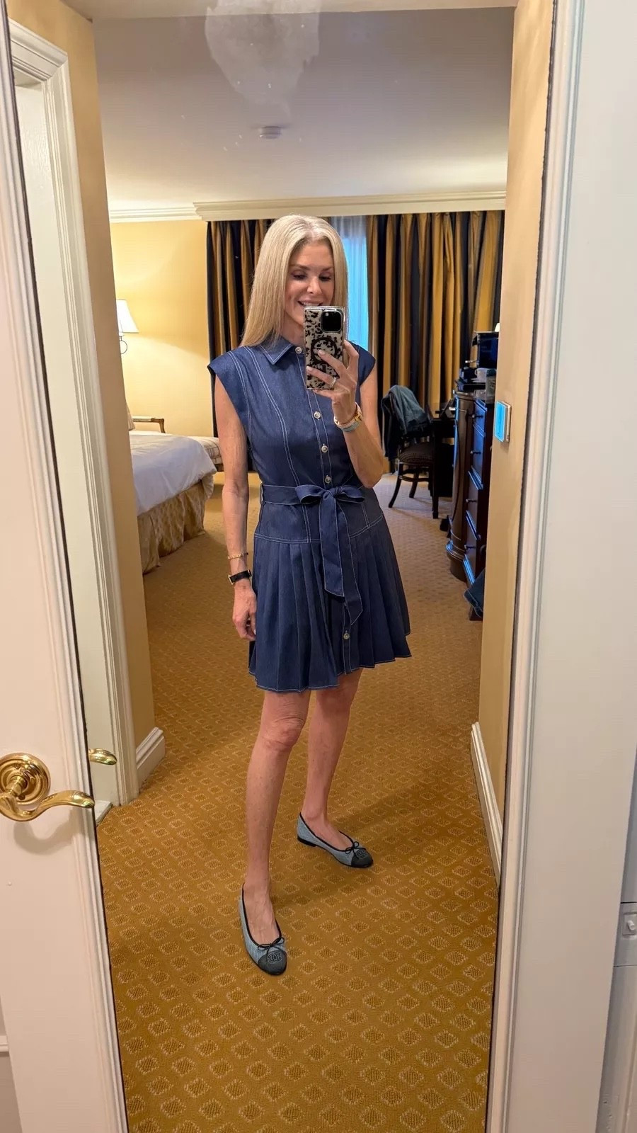 One of this years best selling dresses you need now! Size S  

#LTKSeasonal #LTKFindsUnder100 #LTKOver40