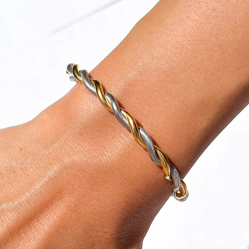 TWIST CUFF BRACELET IN GOLD & WHITE GOLD (18K GOLD PLATED & WATERPROOF | raëliv