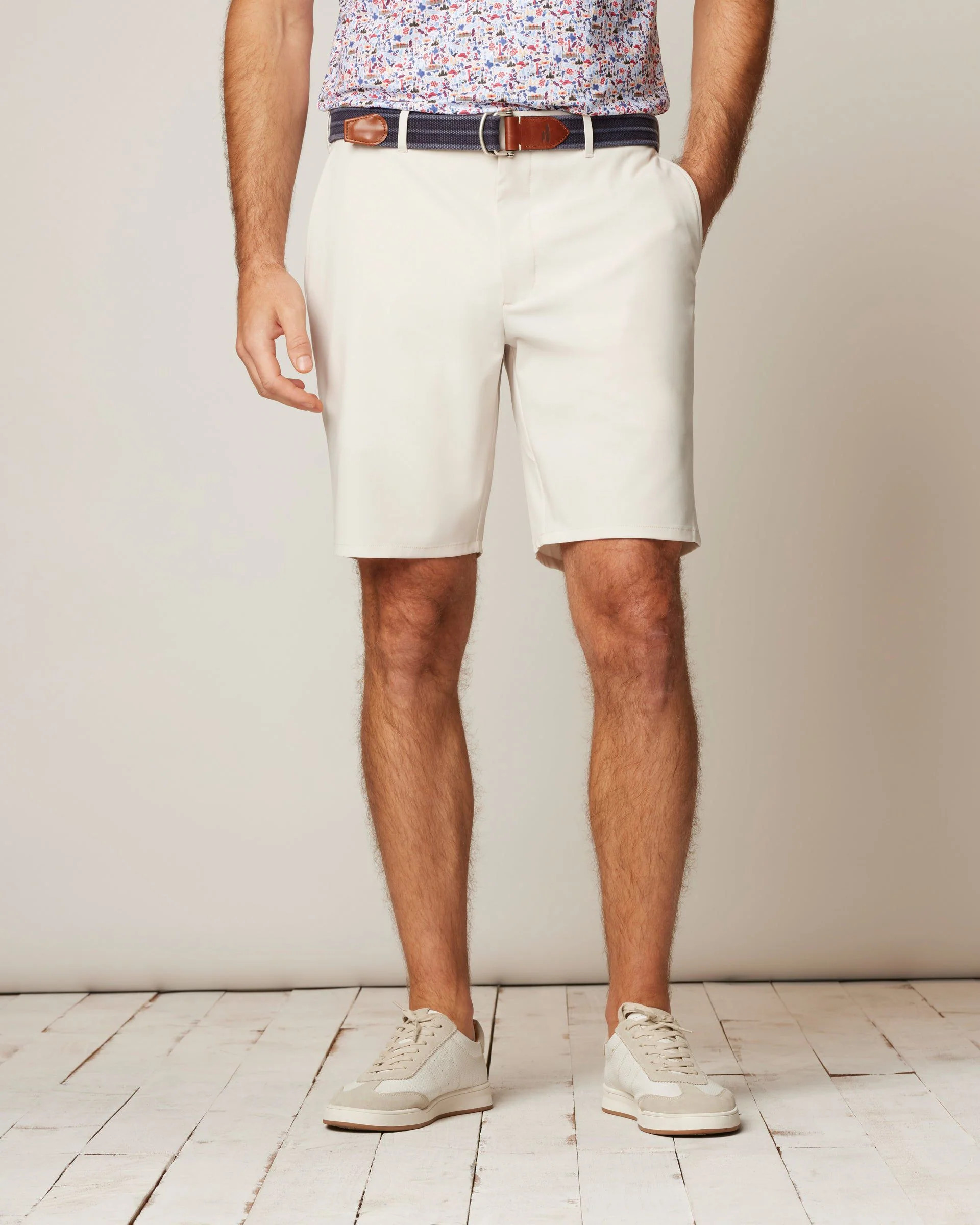 Mulligan Performance Woven Shorts | johnnie O