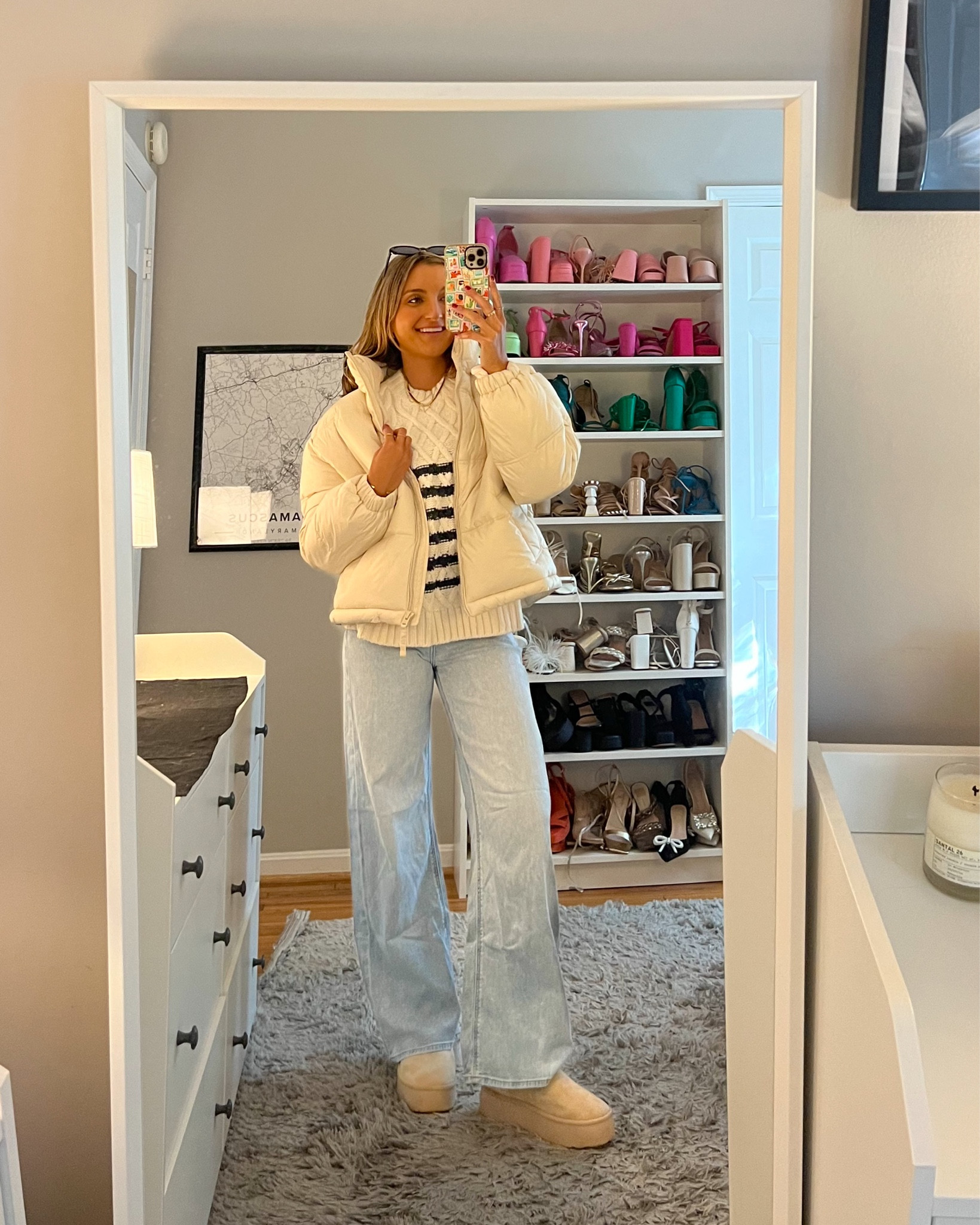 easy everyday fall outfit idea from American eagle! 🍁🧡

wearing a size small sweater and 000R straight leg jeans with this puffer jacket 