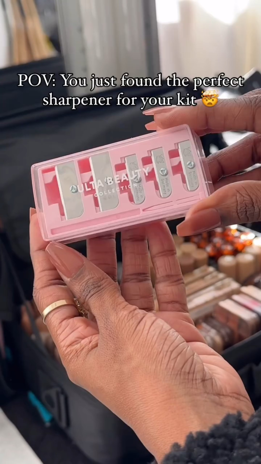 This might be the best addition to my kit recently! 🤌🏾🧡

#LTKItBag #LTKGiftGuide #LTKBeauty