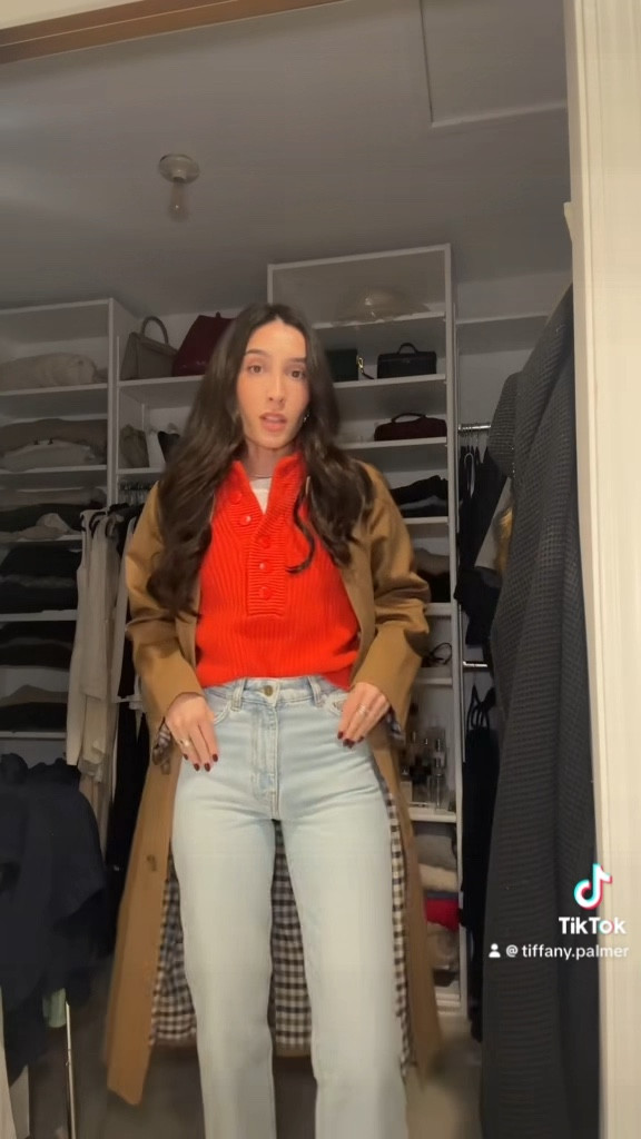 Fall outfit for the Sezane holiday event 🎁

#LTKSeasonal #LTKFindsUnder100 #LTKStyleTip