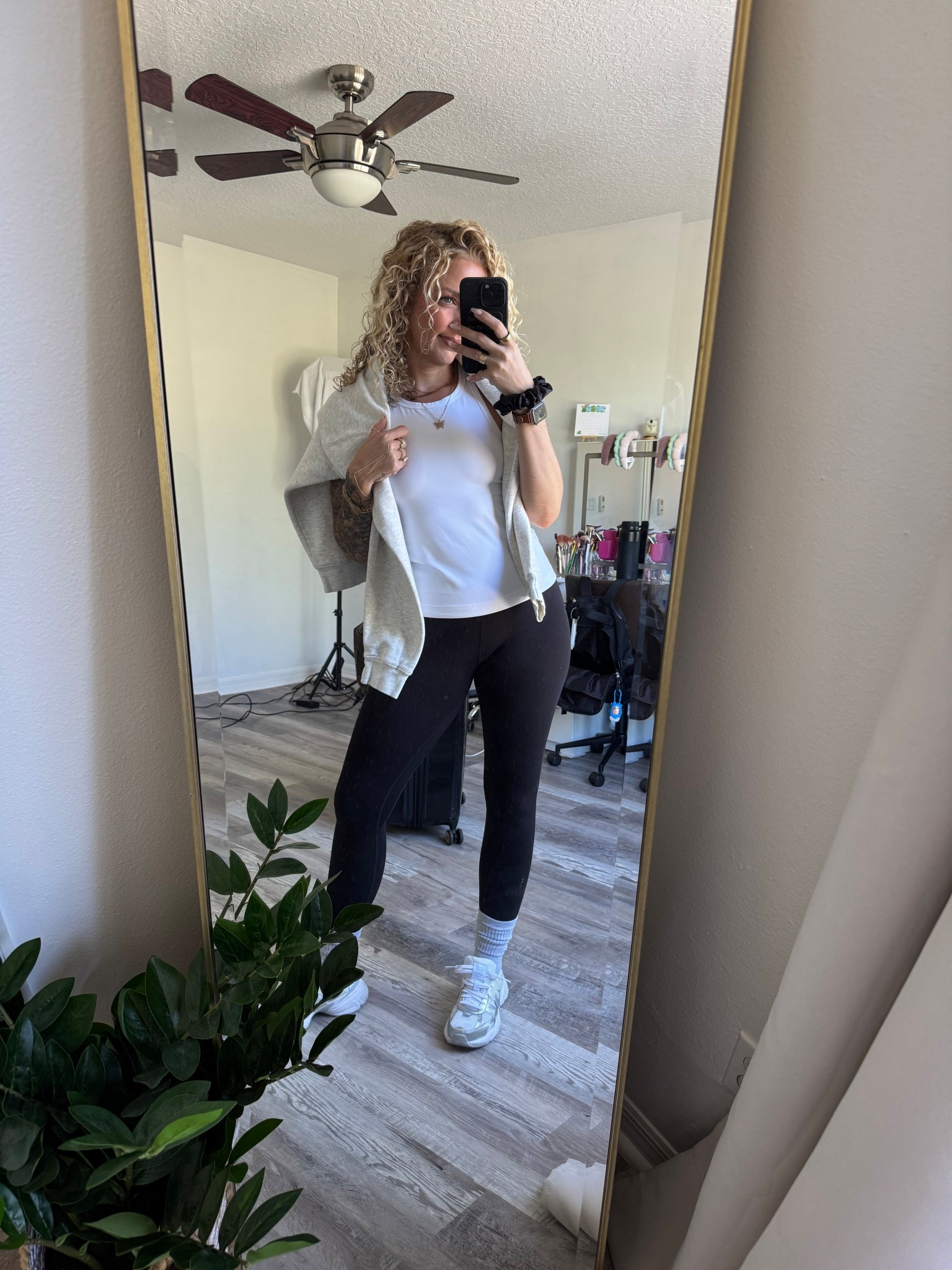 Travel day fit  

#LTKShoeCrush #LTKFindsUnder100 #LTKActive