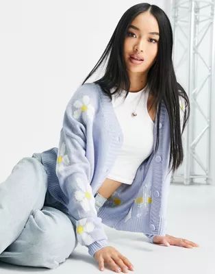 Pieces knitted daisy print cardigan in blue | ASOS (Global)