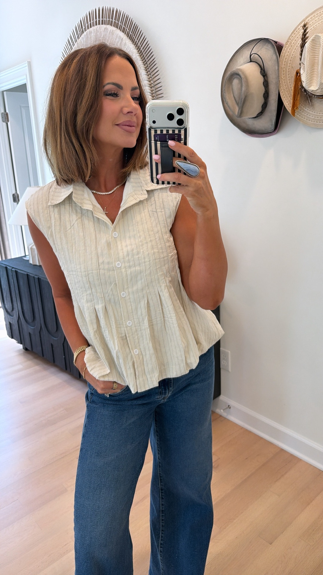 amazon top, avara jeans. code betsy15 works for avara for first time customers. code betsy for goldie lew. try code take20 for electric picks. ♥️

#LTKootd #LTKSaleAlert #LTKBeauty