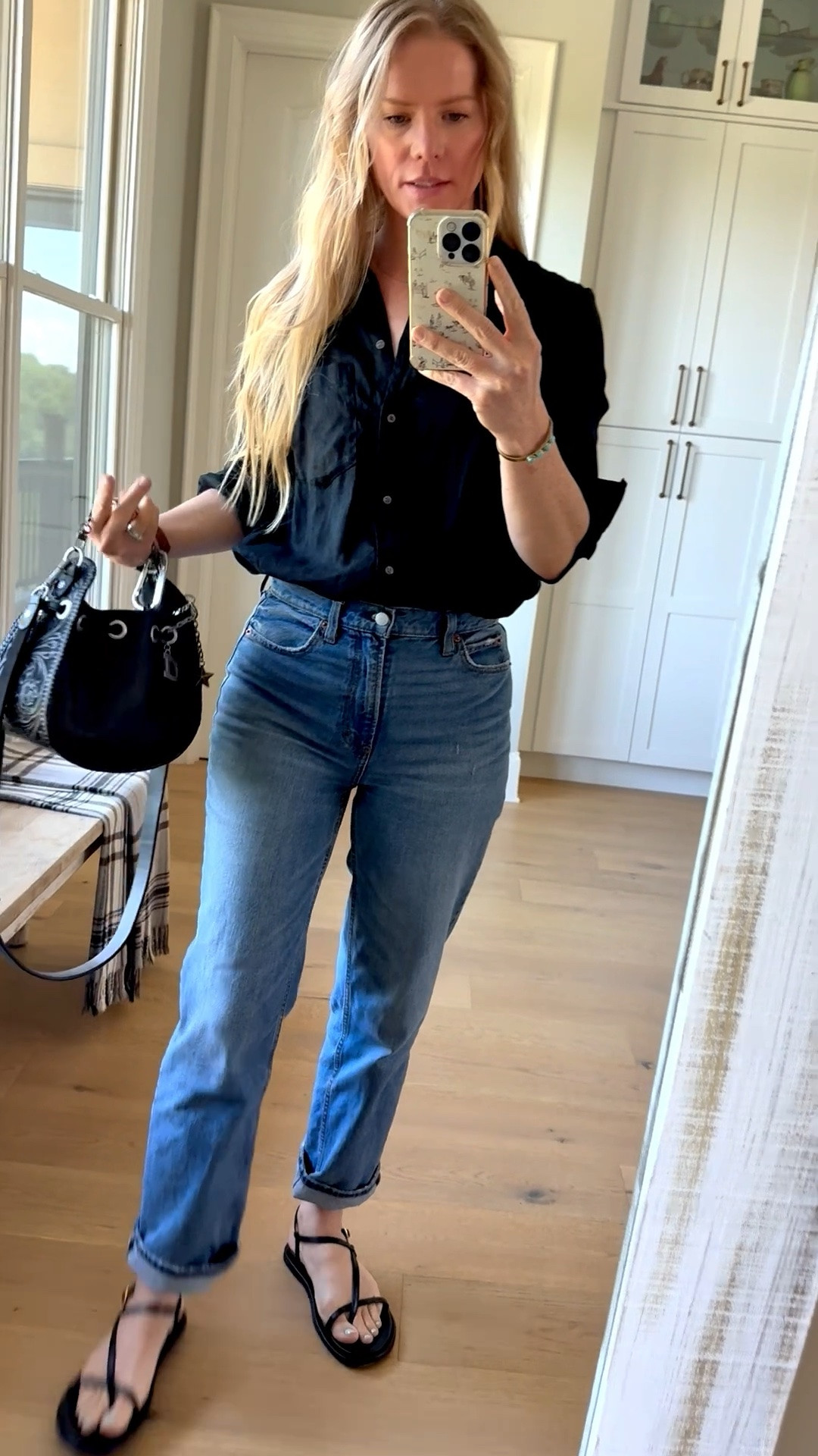 OOTD 

Size reference 5’ 9” 140 lbs


Linen button up - medium tall
(gap boyfriend shirt)

Straight leg jeans - 6
(Normally a 27/28)

Sandals true to size

Bag - DoubleD Ranch


Summer jeans outfit. Classic style. Linen shirt outfits. Gap. Affordable summer outfits. Sandals and jeans outfits.