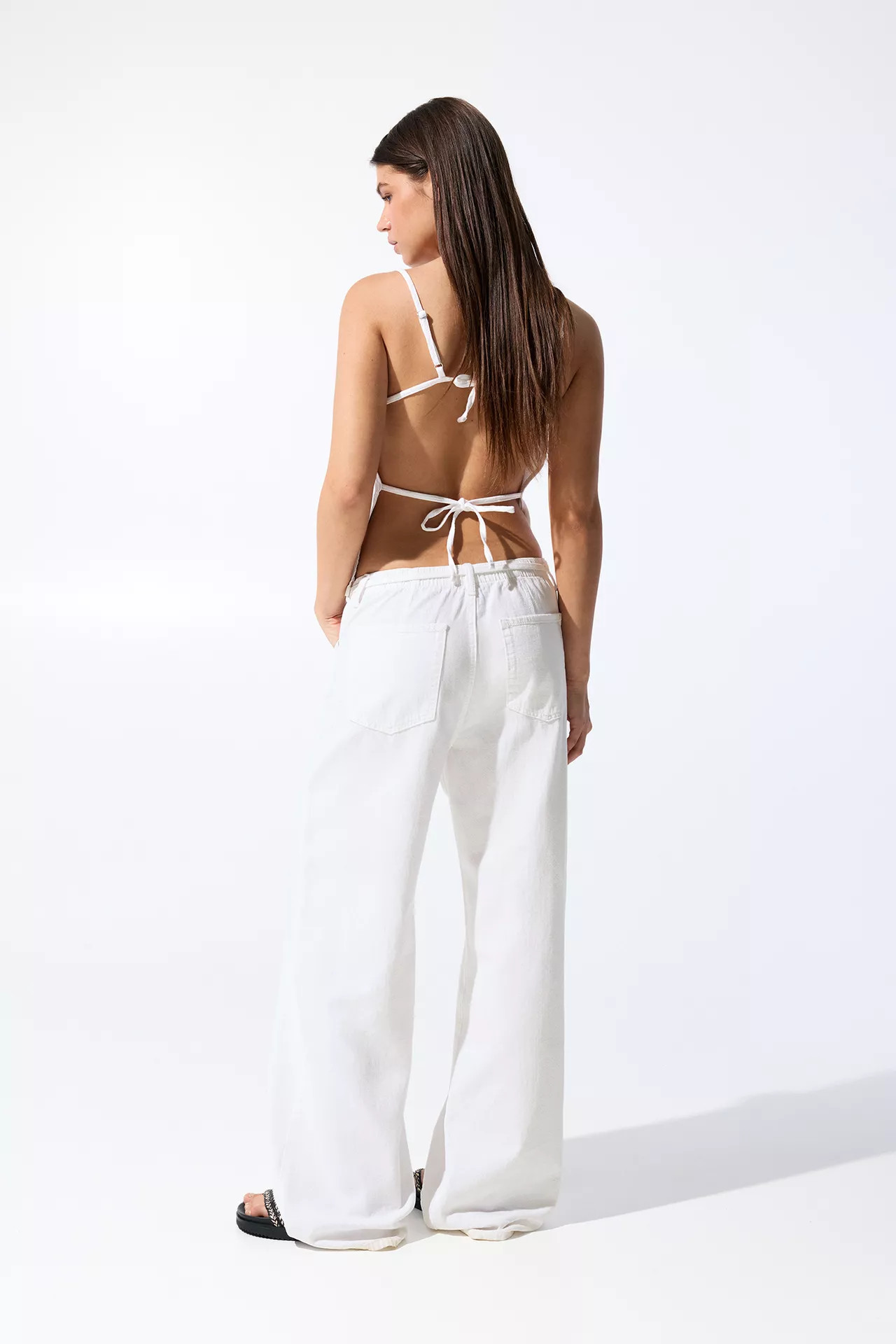 Baggy jeans with drawstring | PULL and BEAR UK