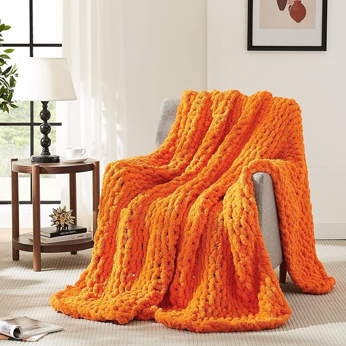 L'AGRATY Chunky Knit Blanket Throw,Soft Chenille Yarn Throw Blanket 40x50，Handmade Thick Cable ... | Amazon (US)