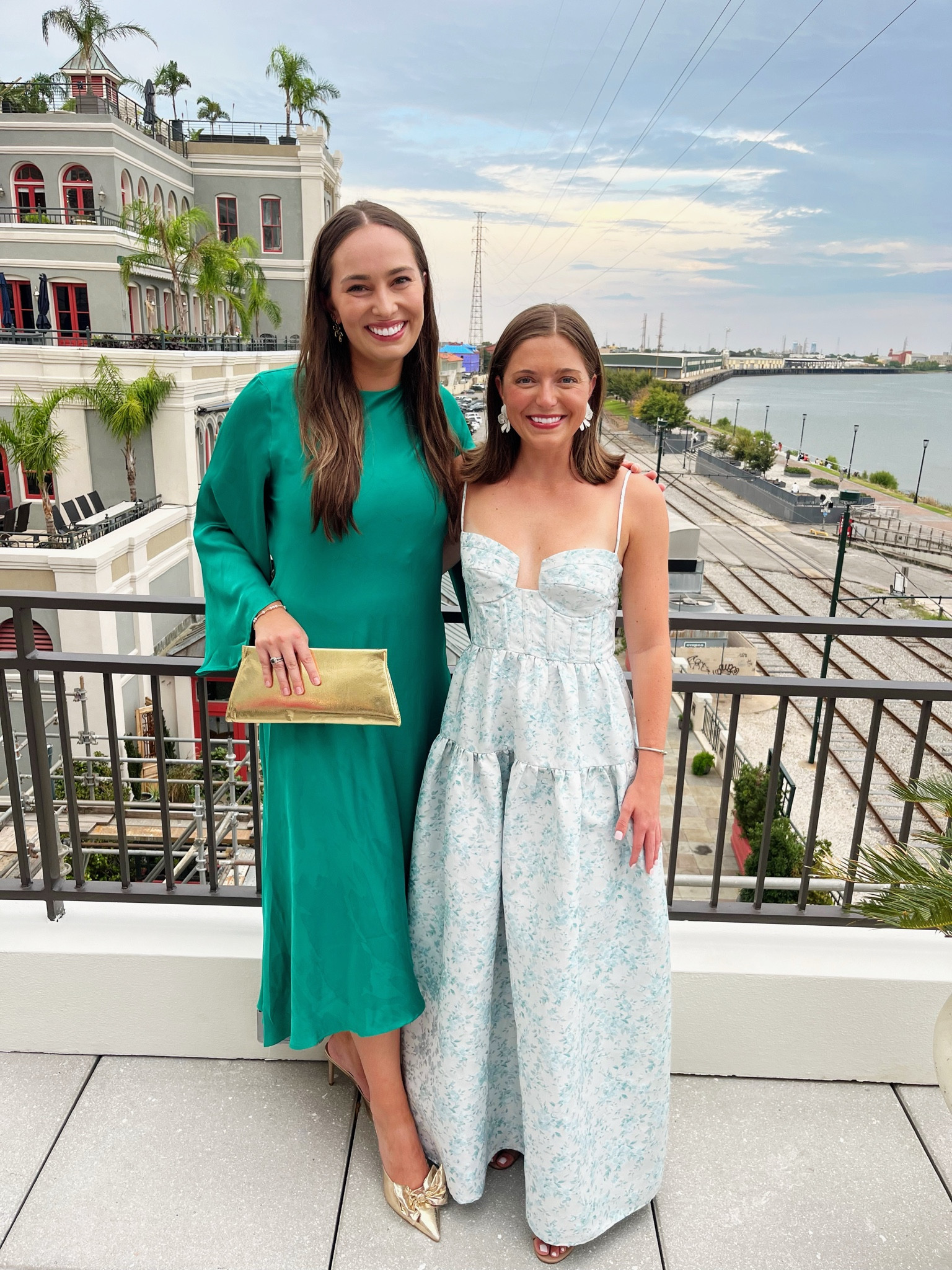 Cheers to the Mason’s! 💍🥂👰🏼