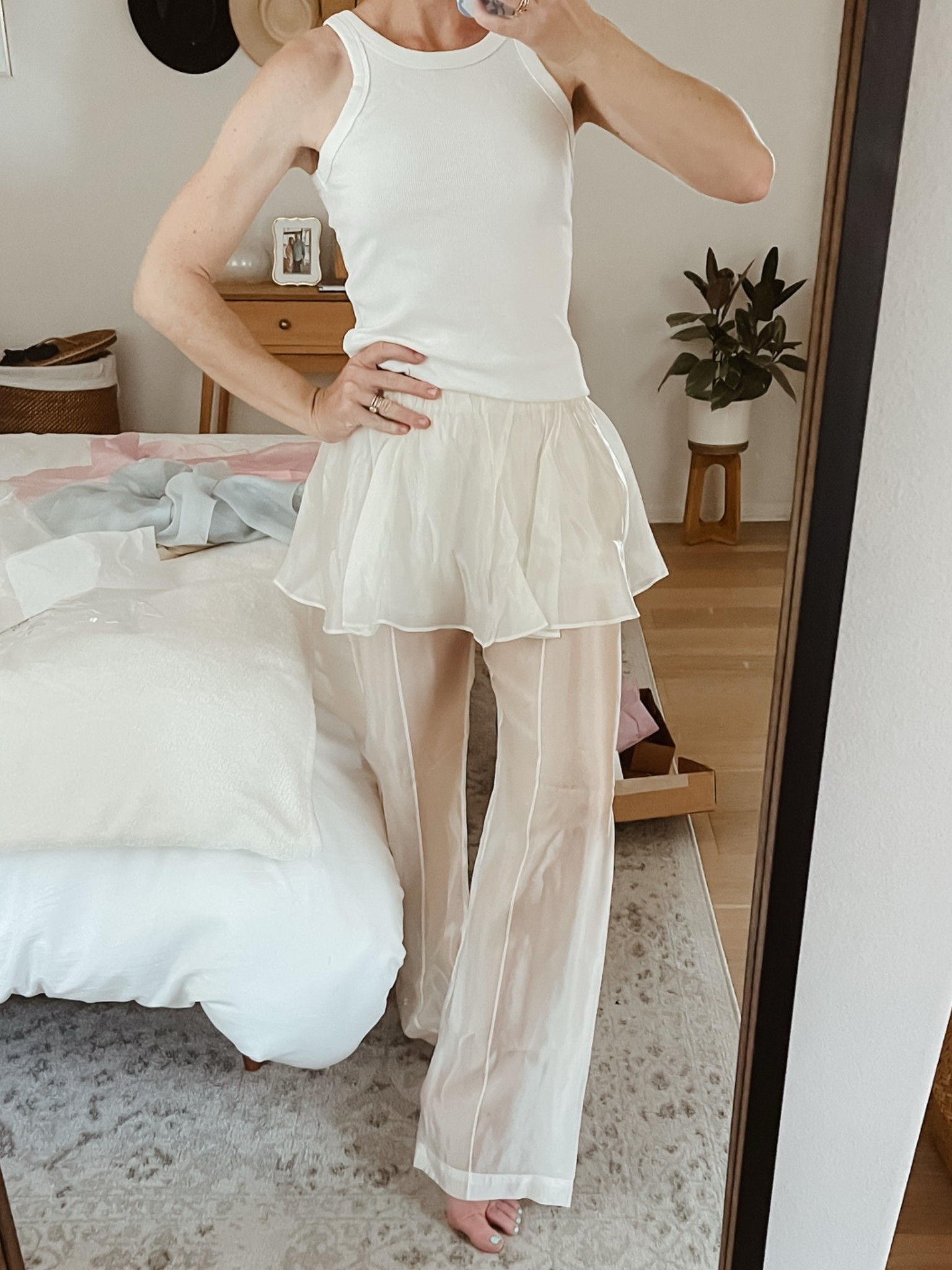 Peplum pants forever. Ordered the pink ones I received earlier this month in white (and black more on those later) and I’m obsessed. They are the prettiest pearl white and fit TTS, wearing a UK8/US4. They are sheer but have built-in shorts underneath. 10/10!