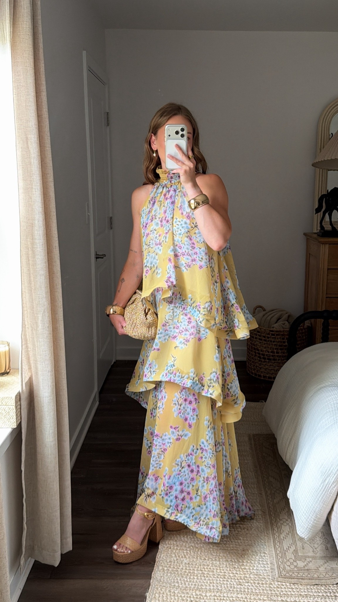 6/7/26 Summer Wedding Guest Outfit

One of my favorite wedding guest looks lately 🤍 wearing a dress from Elliatt (I don’t have an exact link, but their dresses are always so beautiful for wedding season), styled with my Larroudé heels, Dolce Vita clutch, Amazon pearl earrings, and a gold statement bangle. Sharing everything I can link here for summer wedding guest outfit inspiration ✨

#LTKootd #LTKSeasonal #LTKWedding