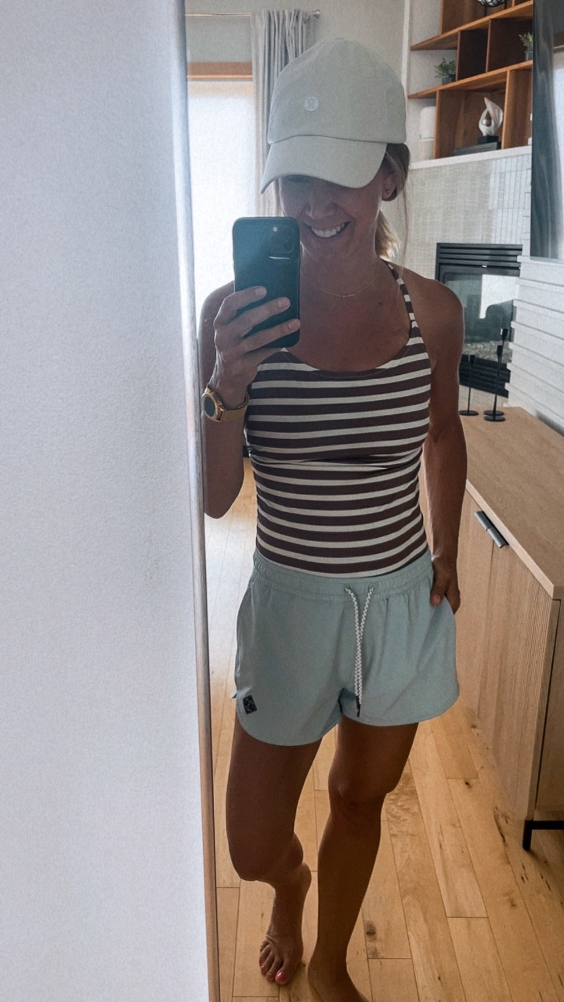 Okayyy this one-piece is a GOOD one. 

Classic, comfortable, and giving all the right vibes for pool days + beach days.