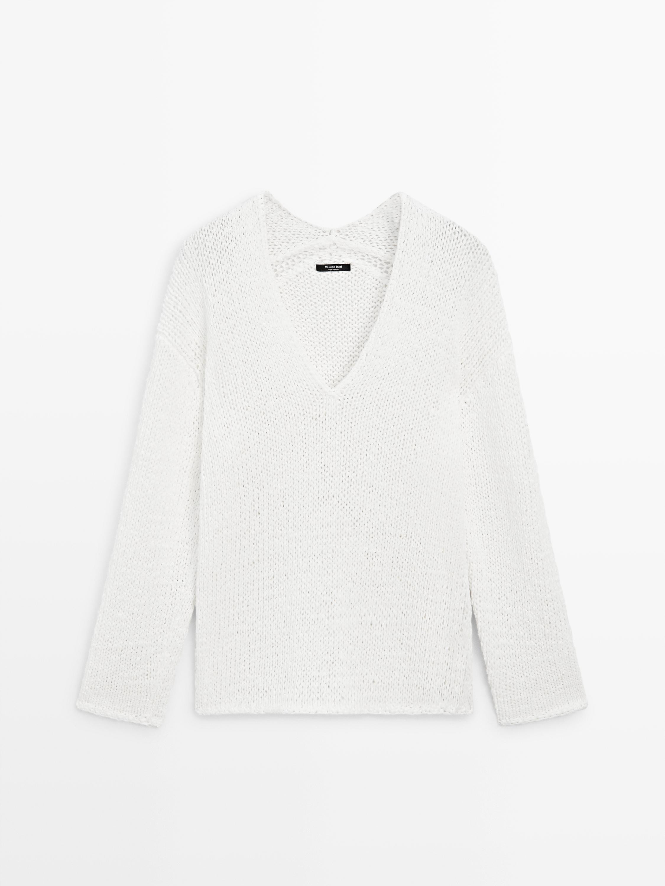 V-neck cutwork sweater | Massimo Dutti US