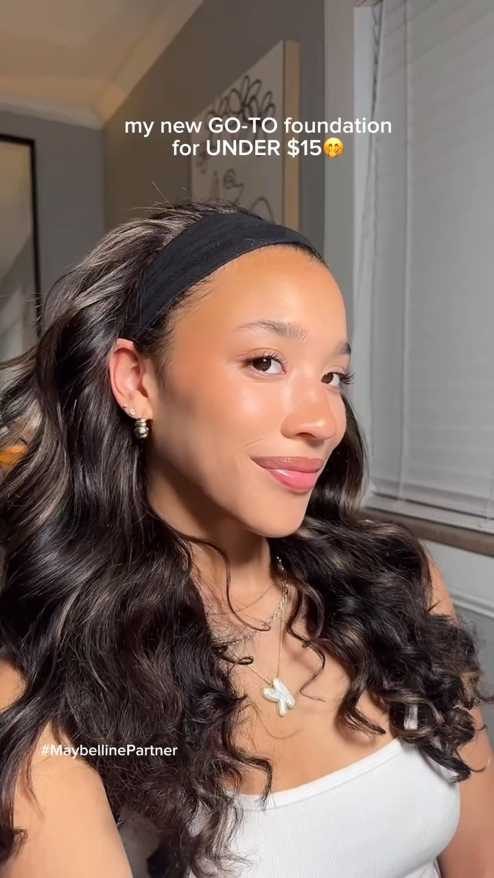 a foundation that gets my stamp of approval AND is perfect for summer?! @maybelline you did your thing girl 🤭 linked in my LTK!🫶🏽✨
 #maybellinepartner #targetpartner