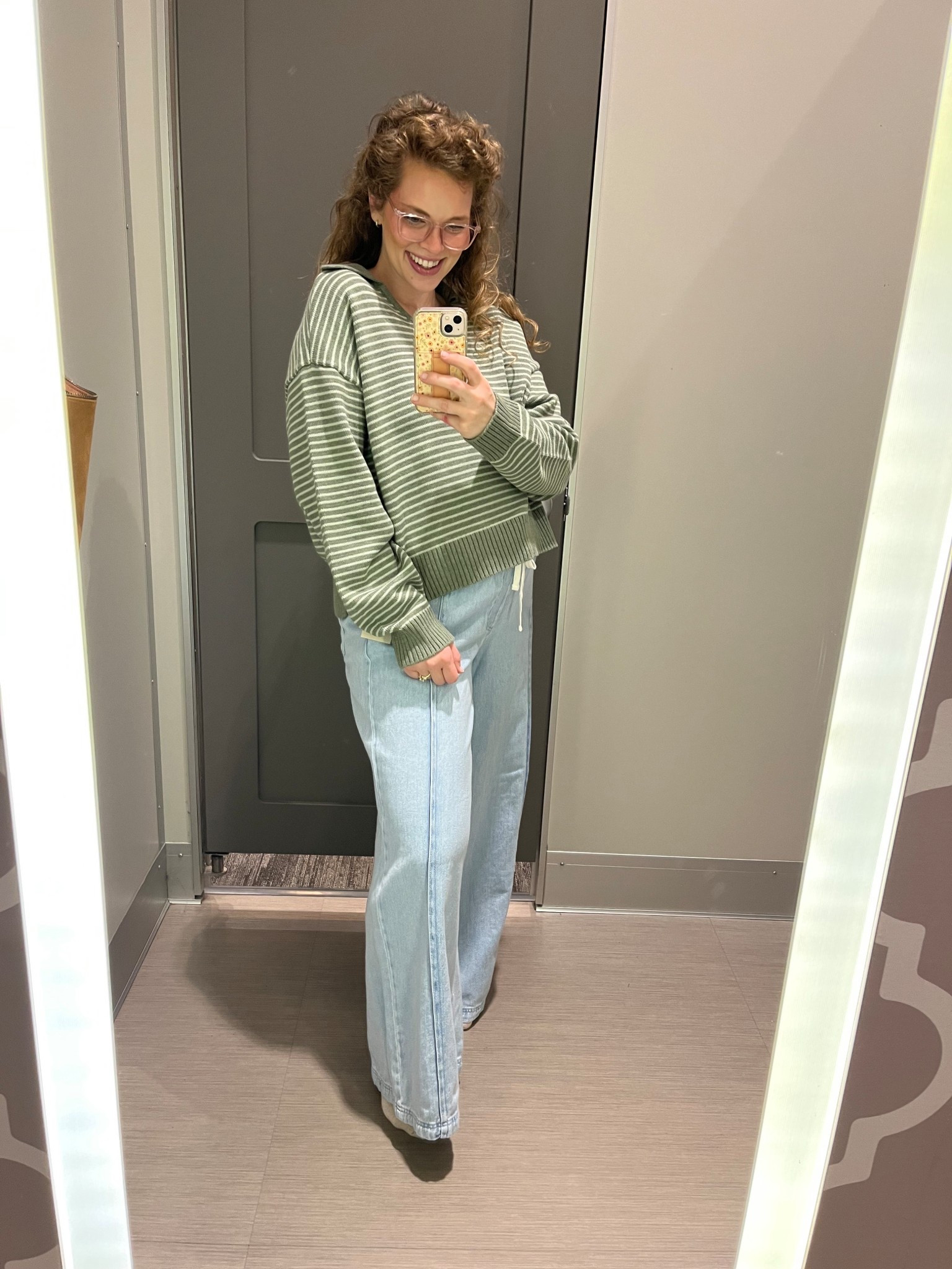 Um… YES PLEASE 😍

Size XL in top and medium in jeans here! I am going to size up in the jeans because I felt these fit perfect NOW but won’t last much longer in pregnancy so I’m sizing up to be able to wear all of fall! This shirt I LOVE but had to pass because it is shorter in the waist and normally that’s fine… but with a growing bump, it was a no unfortunately 😭

#LTKBump