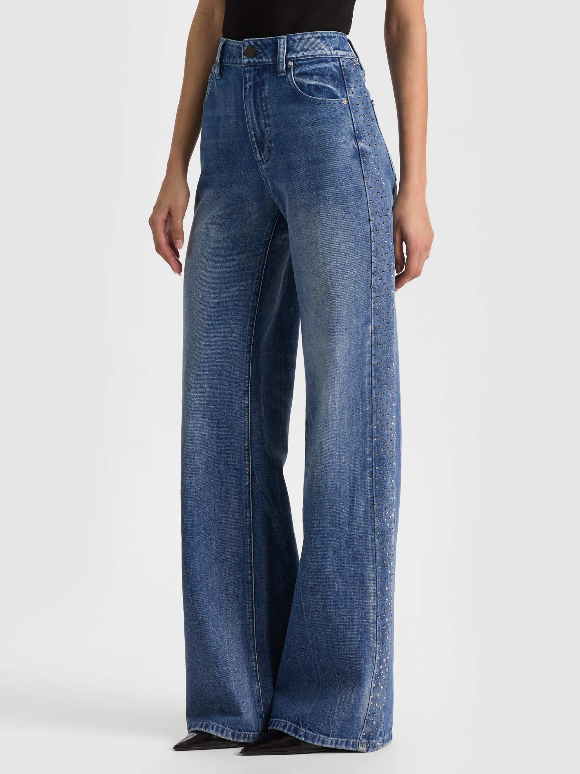 CHIC EMBELLISHED JEAN | Alice + Olivia