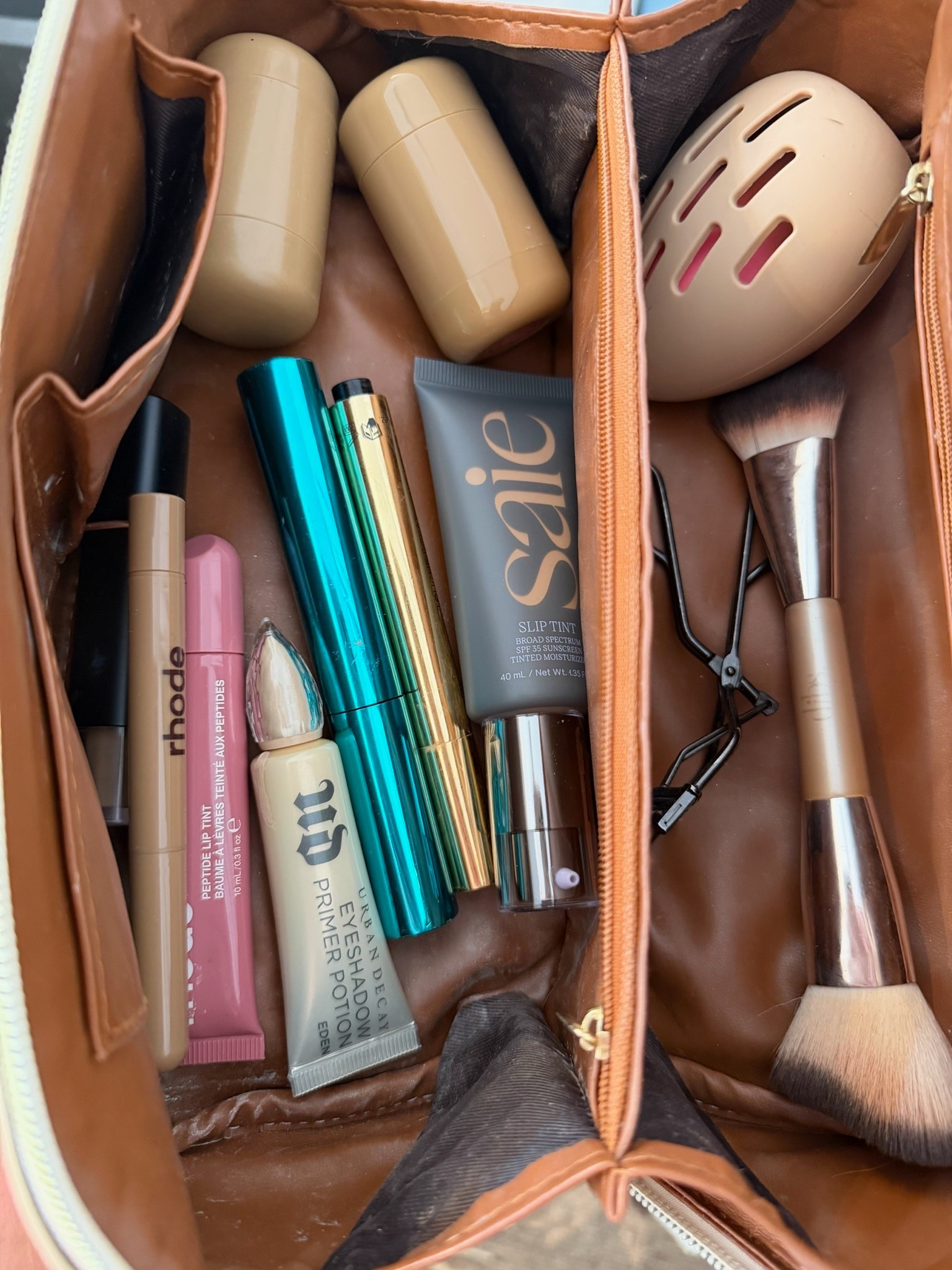 Less than 5 minutes natural makeup routine 💄

#LTKgrwm #LTKBeauty #LTKmomlife